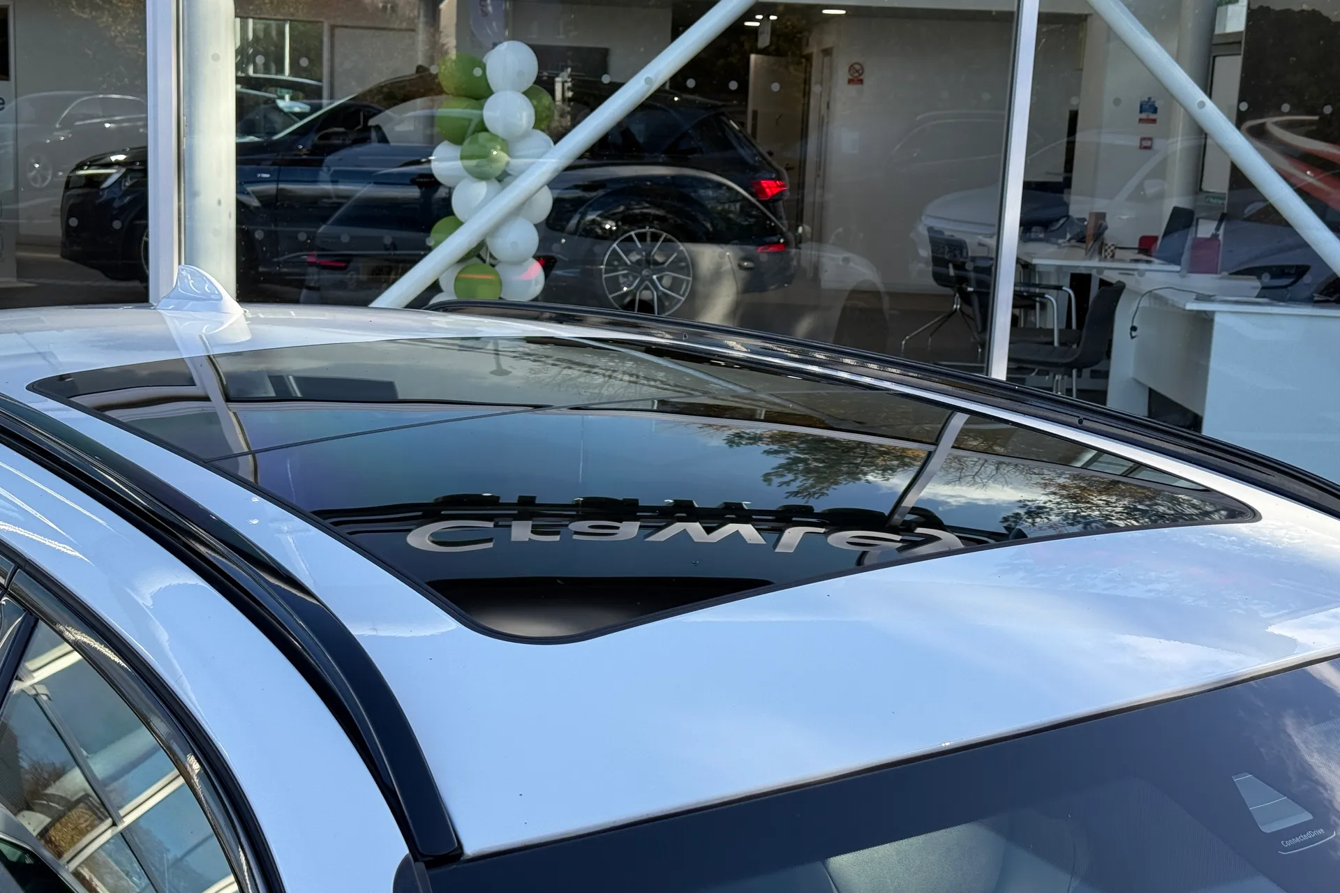 BMW 3 SERIES thumbnail image number 19