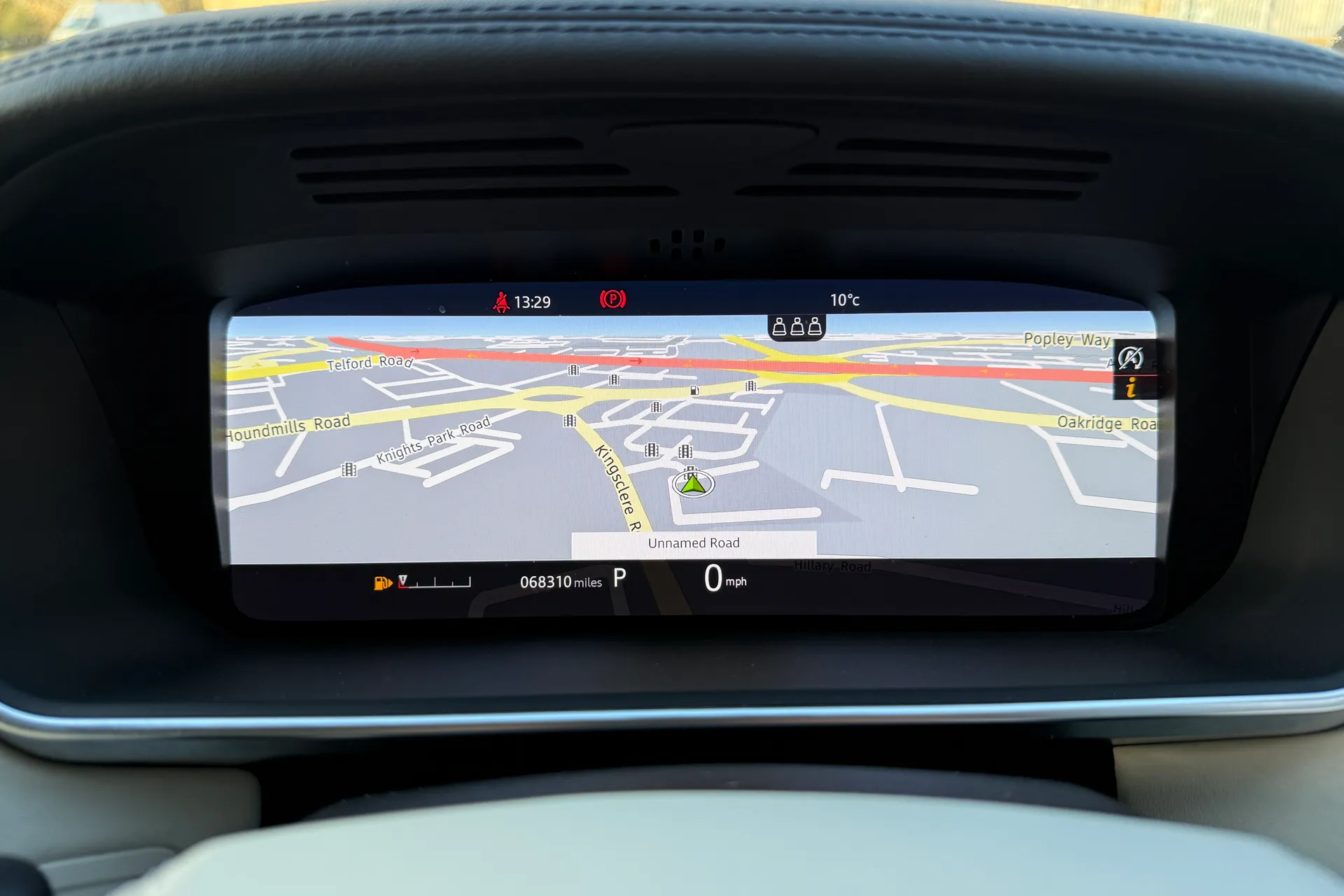 LAND ROVER RANGE ROVER thumbnail image number 21