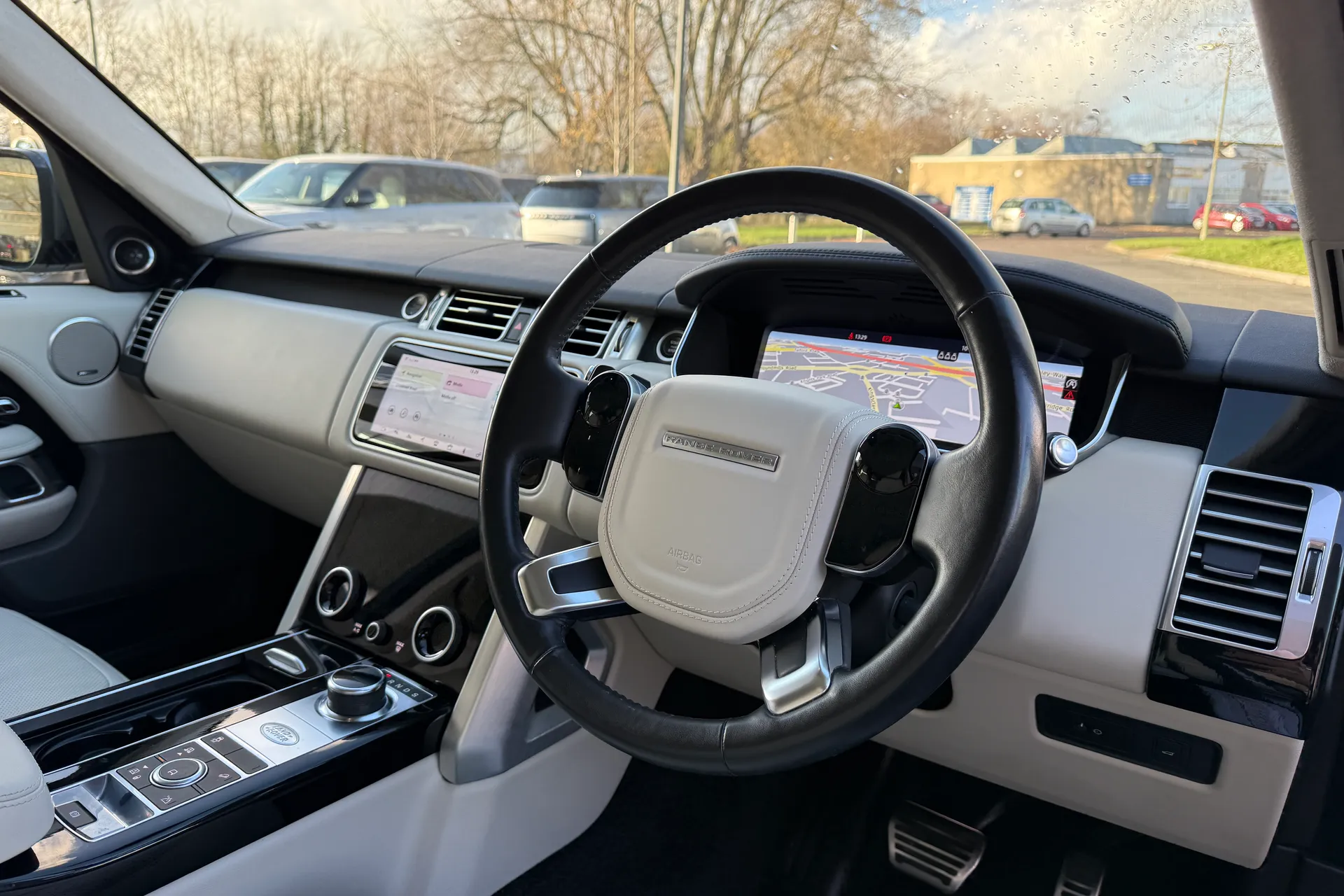 LAND ROVER RANGE ROVER thumbnail image number 30