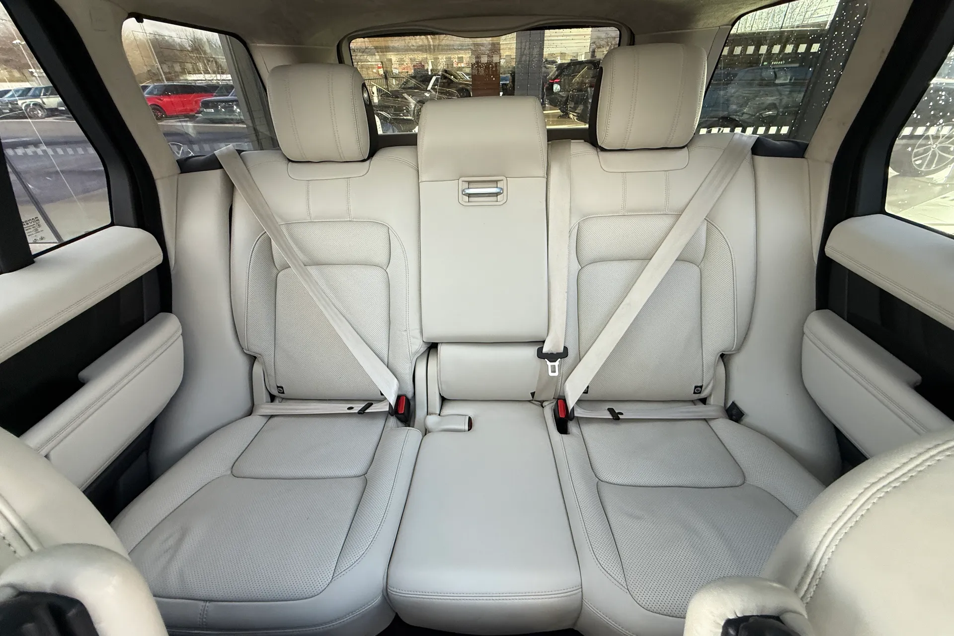 LAND ROVER RANGE ROVER thumbnail image number 11