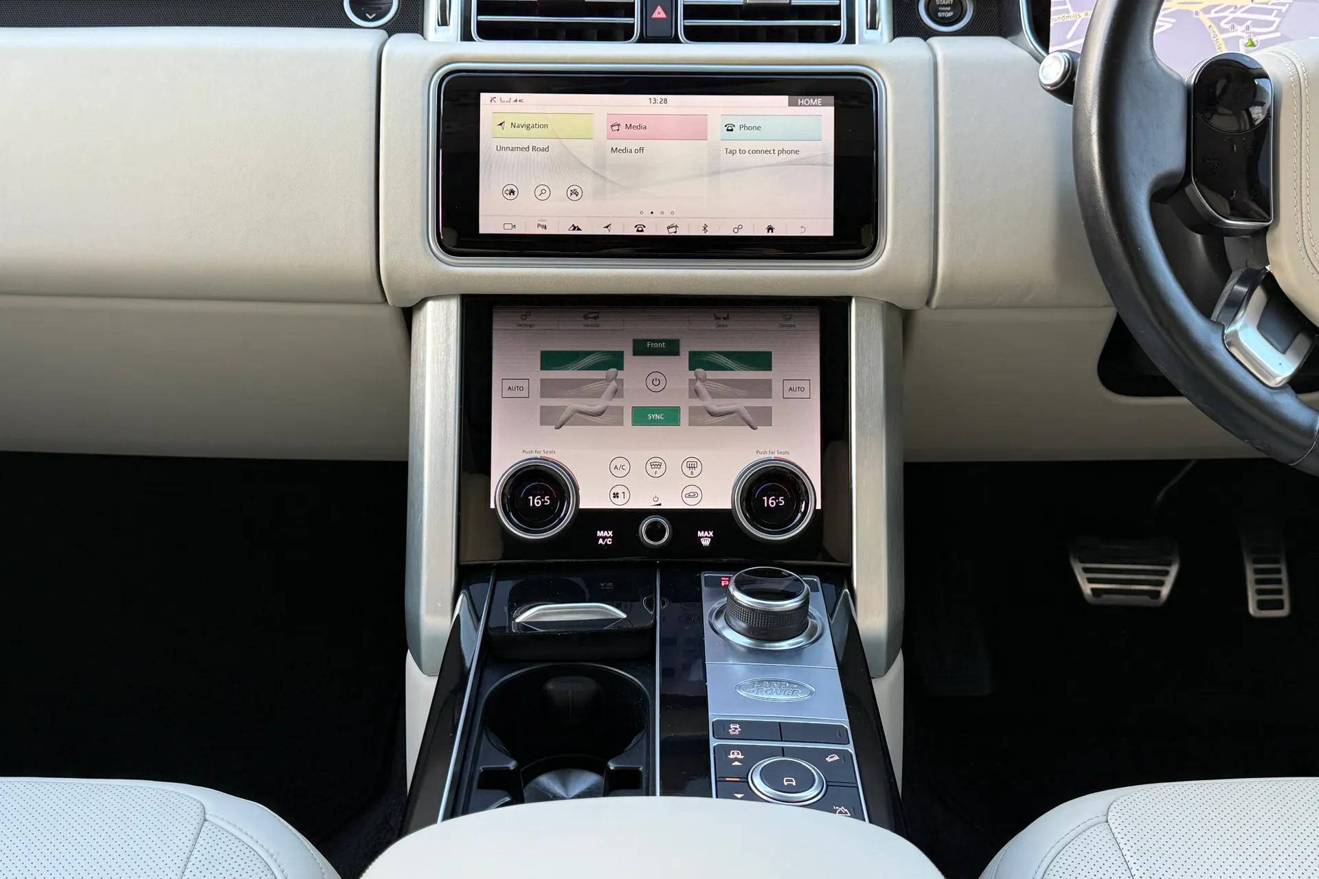 LAND ROVER RANGE ROVER thumbnail image number 15