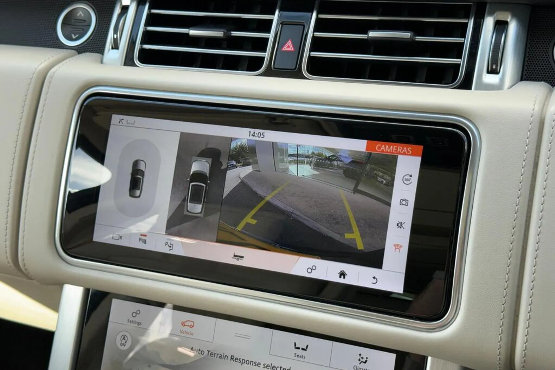 LAND ROVER RANGE ROVER thumbnail image number 4