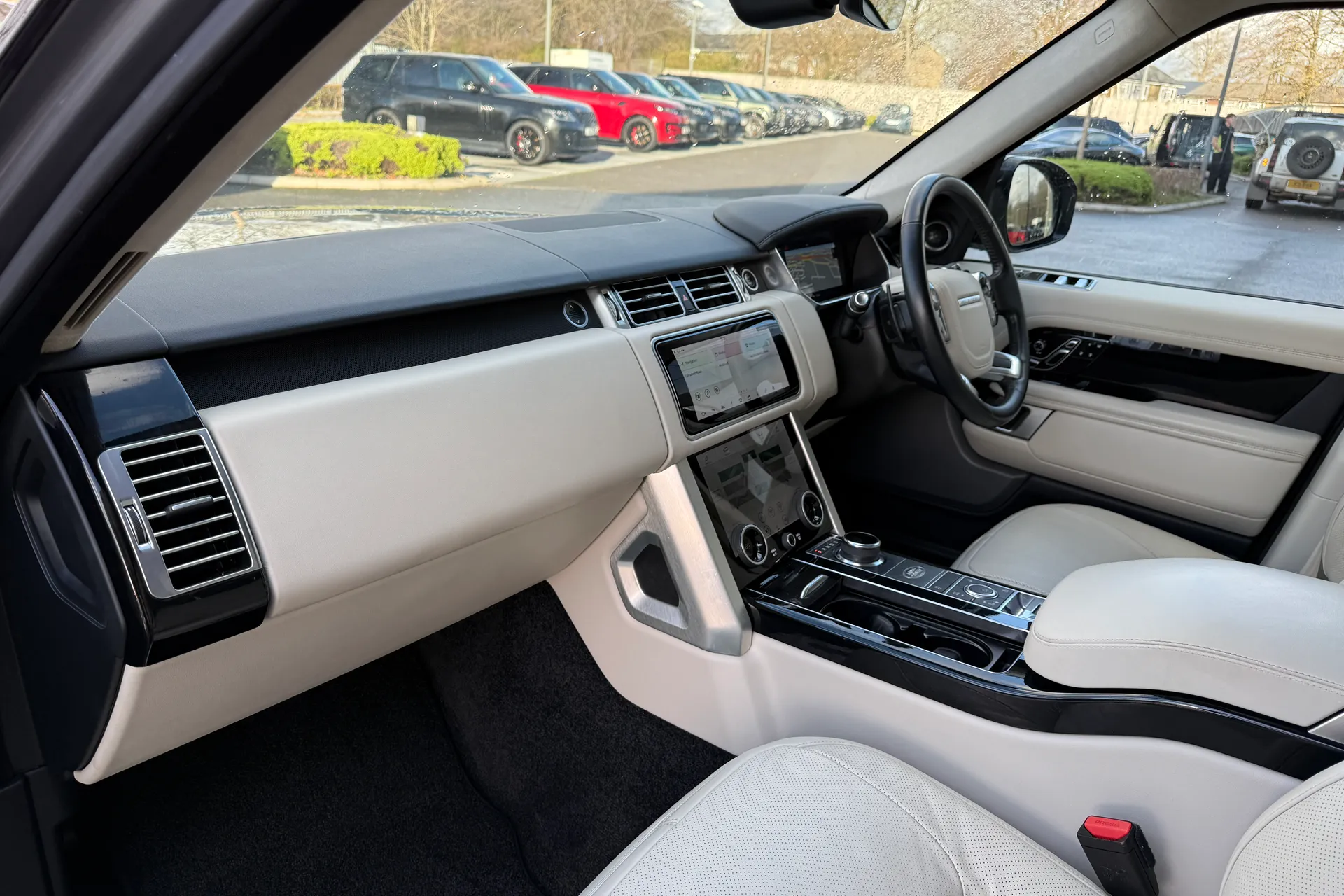 LAND ROVER RANGE ROVER thumbnail image number 45