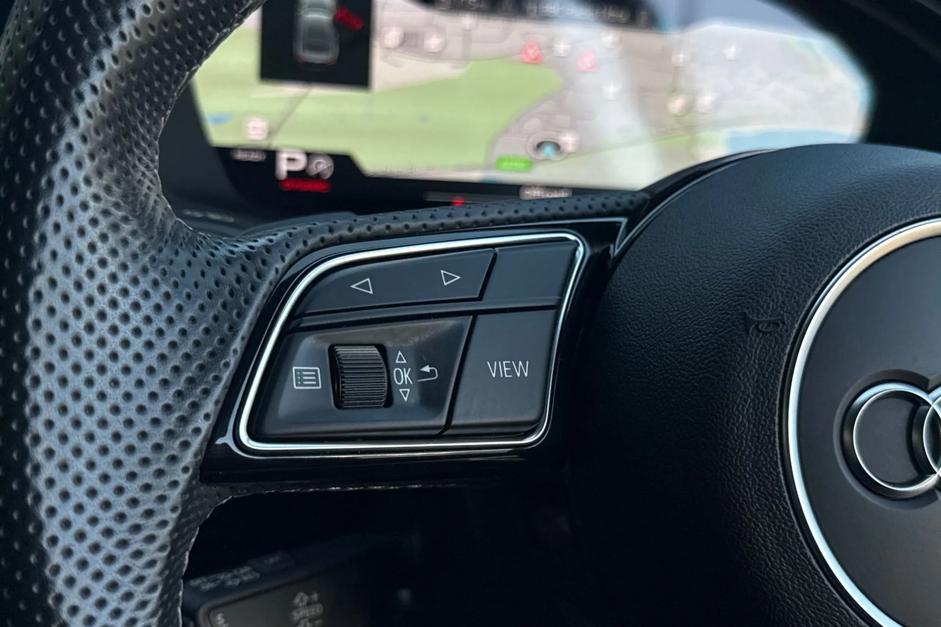 Audi A5 thumbnail image number 38