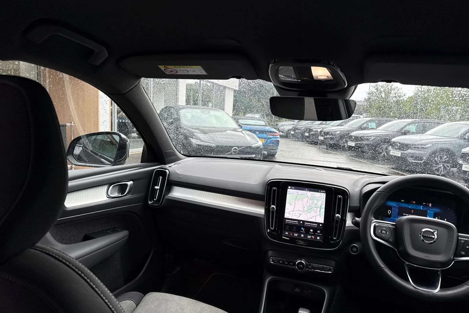 Volvo XC40 thumbnail image number 32