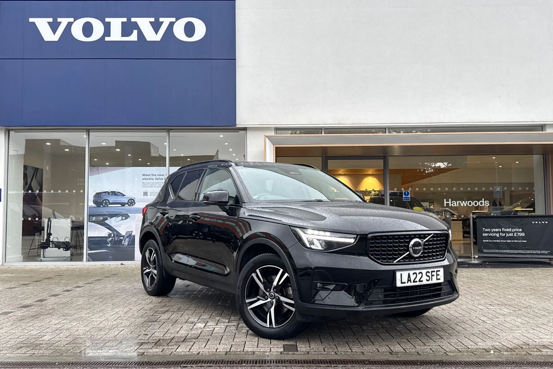 Volvo XC40 focused image