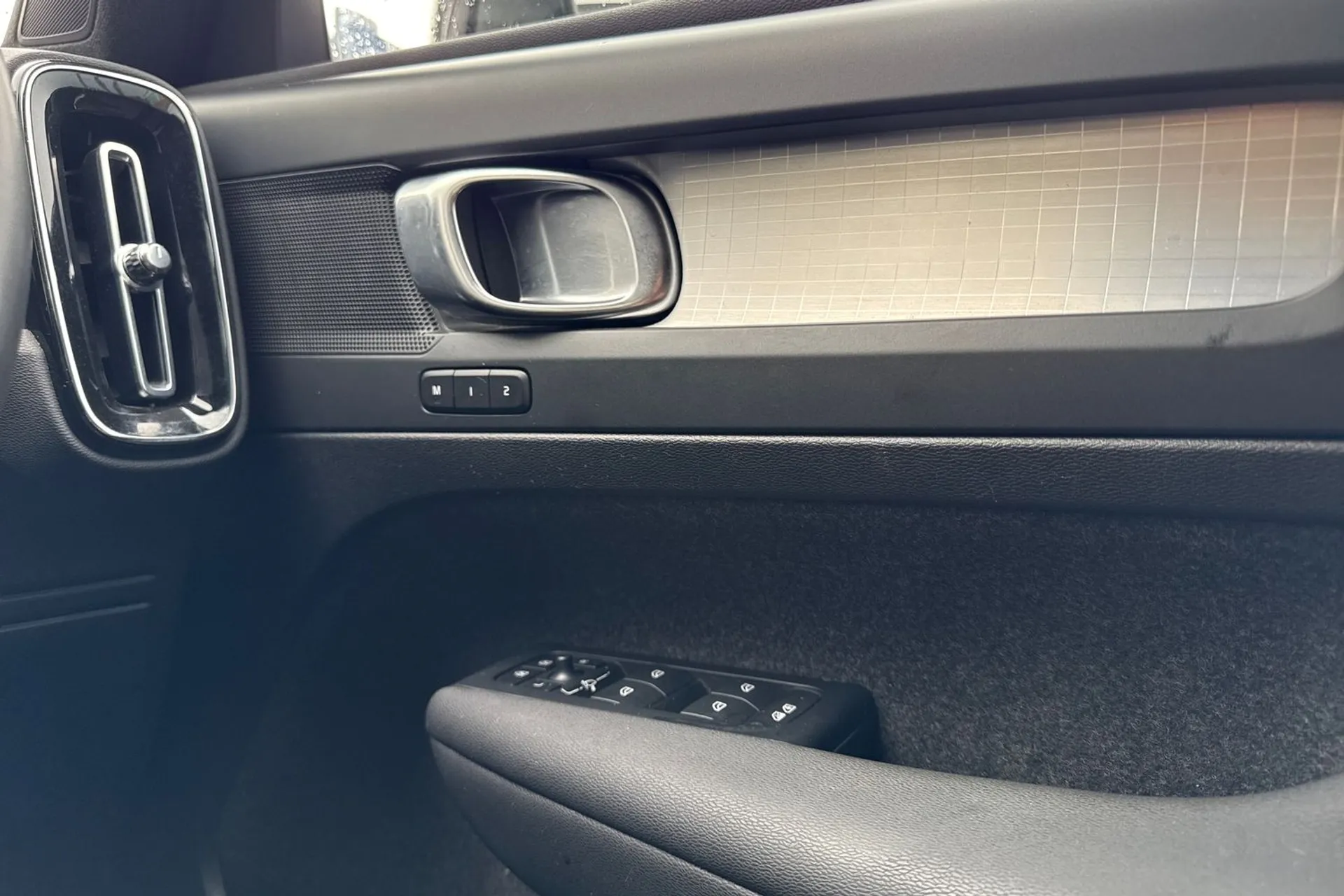 Volvo XC40 thumbnail image number 40