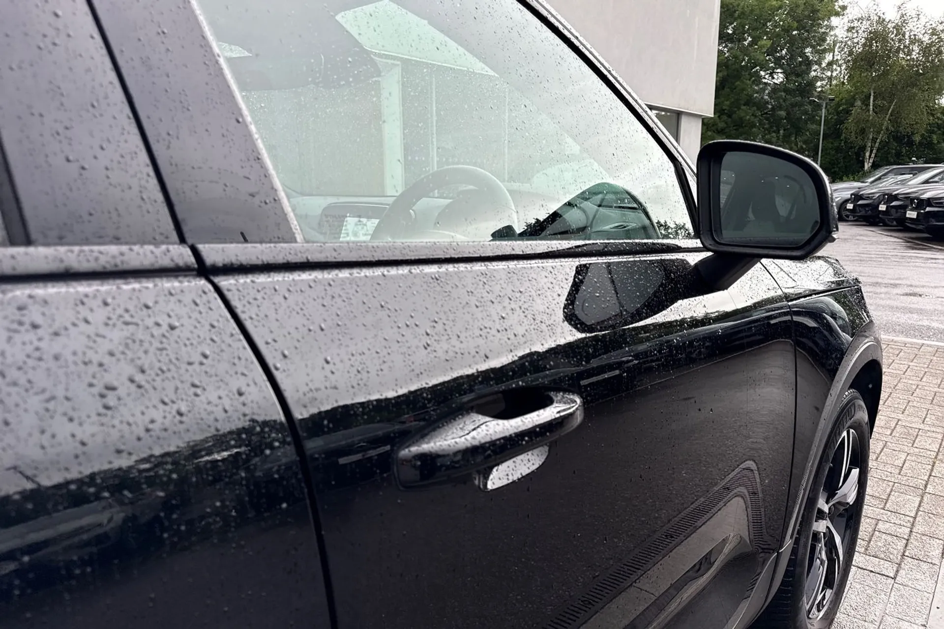 Volvo XC40 thumbnail image number 17
