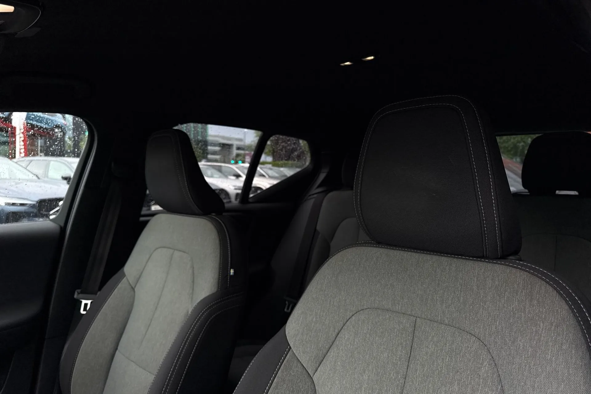 Volvo XC40 thumbnail image number 29