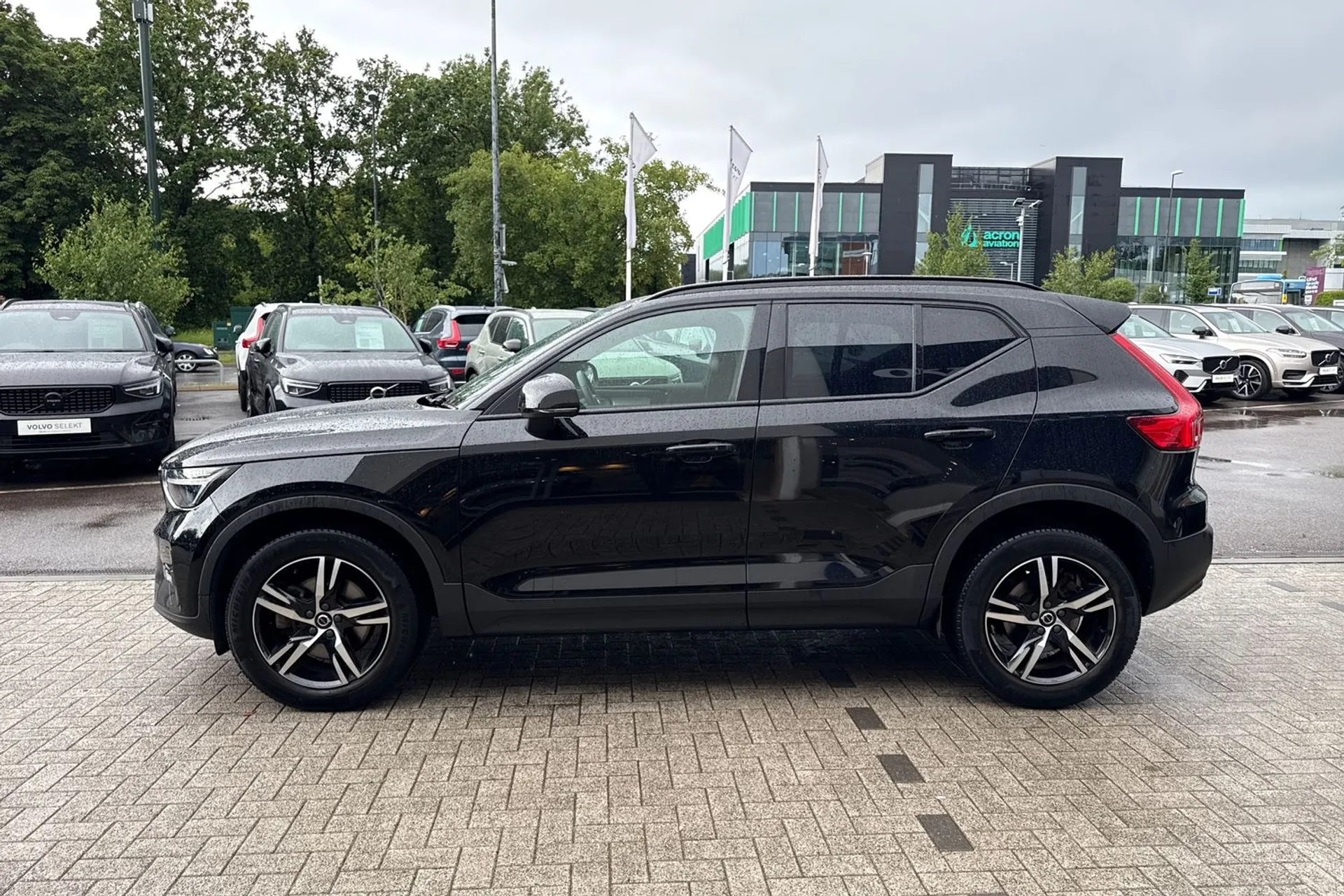 Volvo XC40 thumbnail image number 11