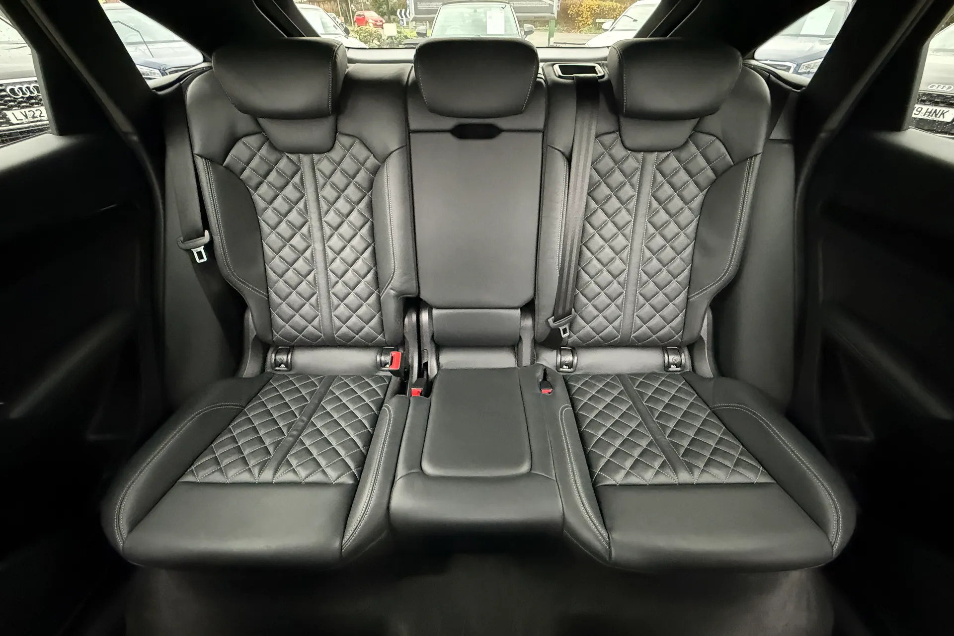 Audi Q5 thumbnail image number 37