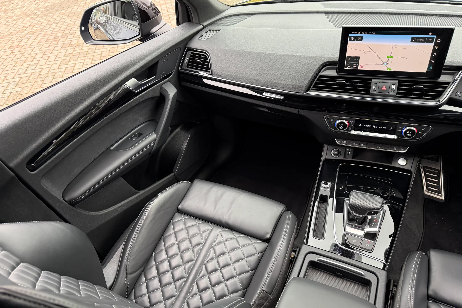 Audi Q5 thumbnail image number 38