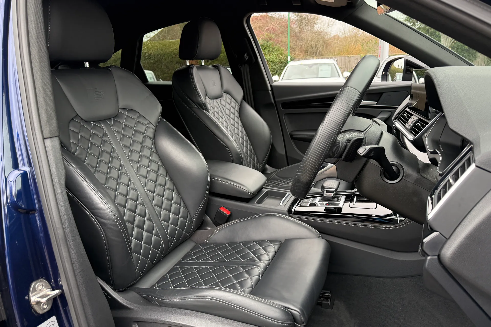 Audi Q5 thumbnail image number 26