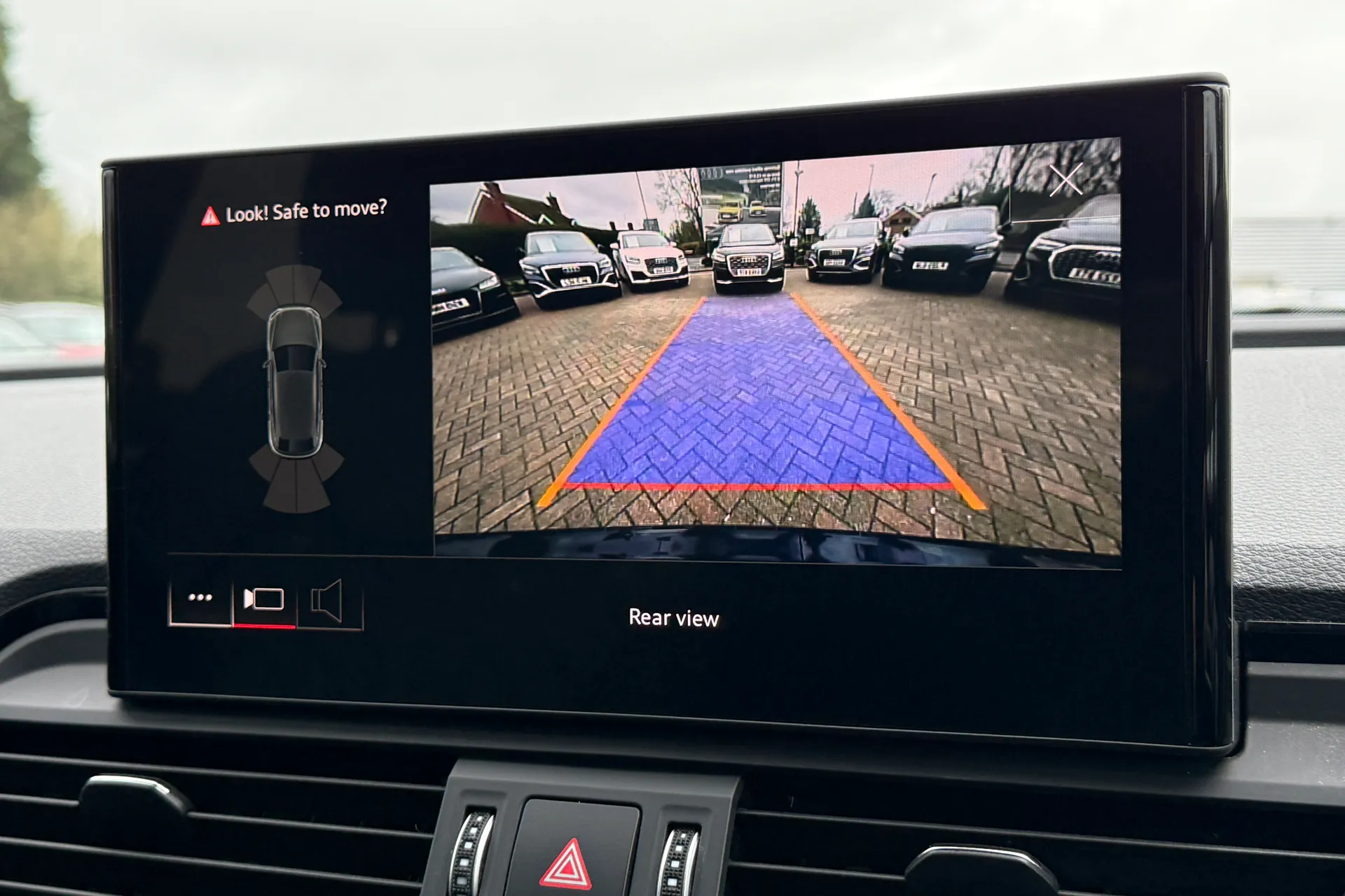 Audi Q5 thumbnail image number 4