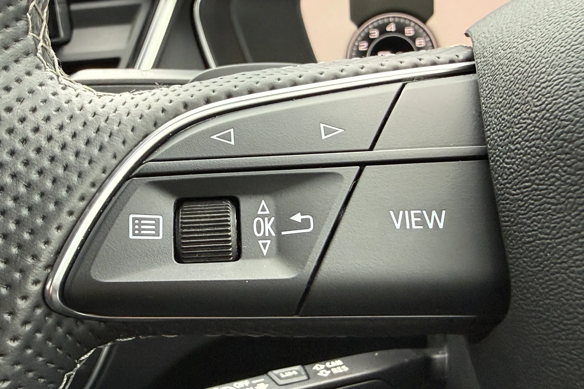 Audi Q5 thumbnail image number 20