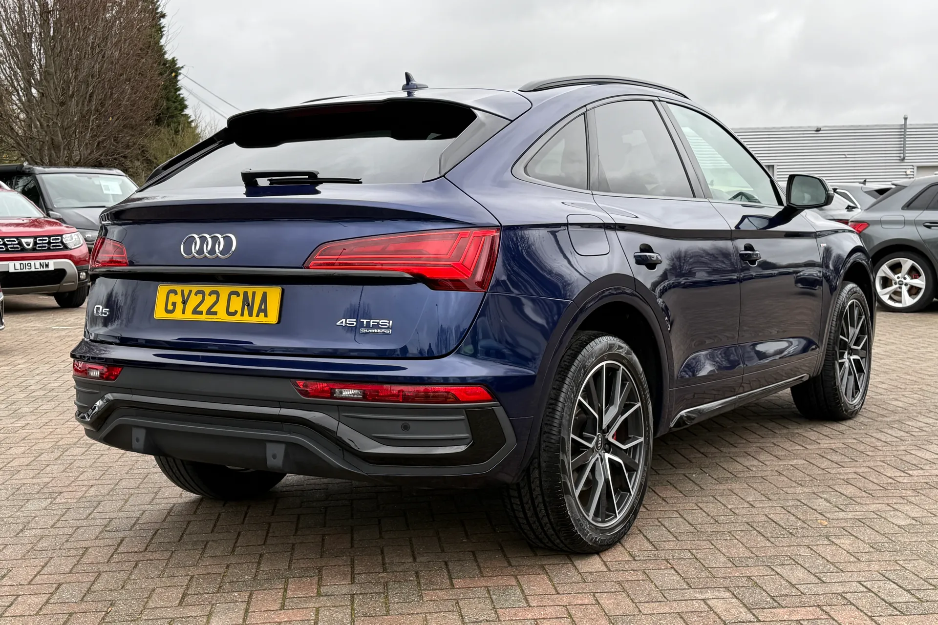 Audi Q5 thumbnail image number 31