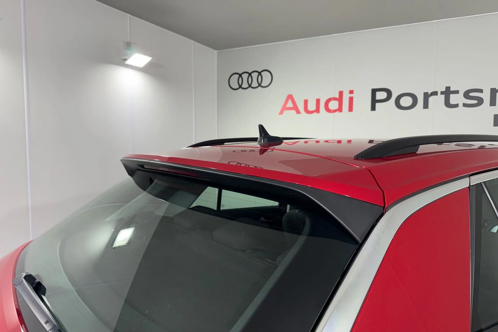 VOLKSWAGEN T-ROC thumbnail image number 14