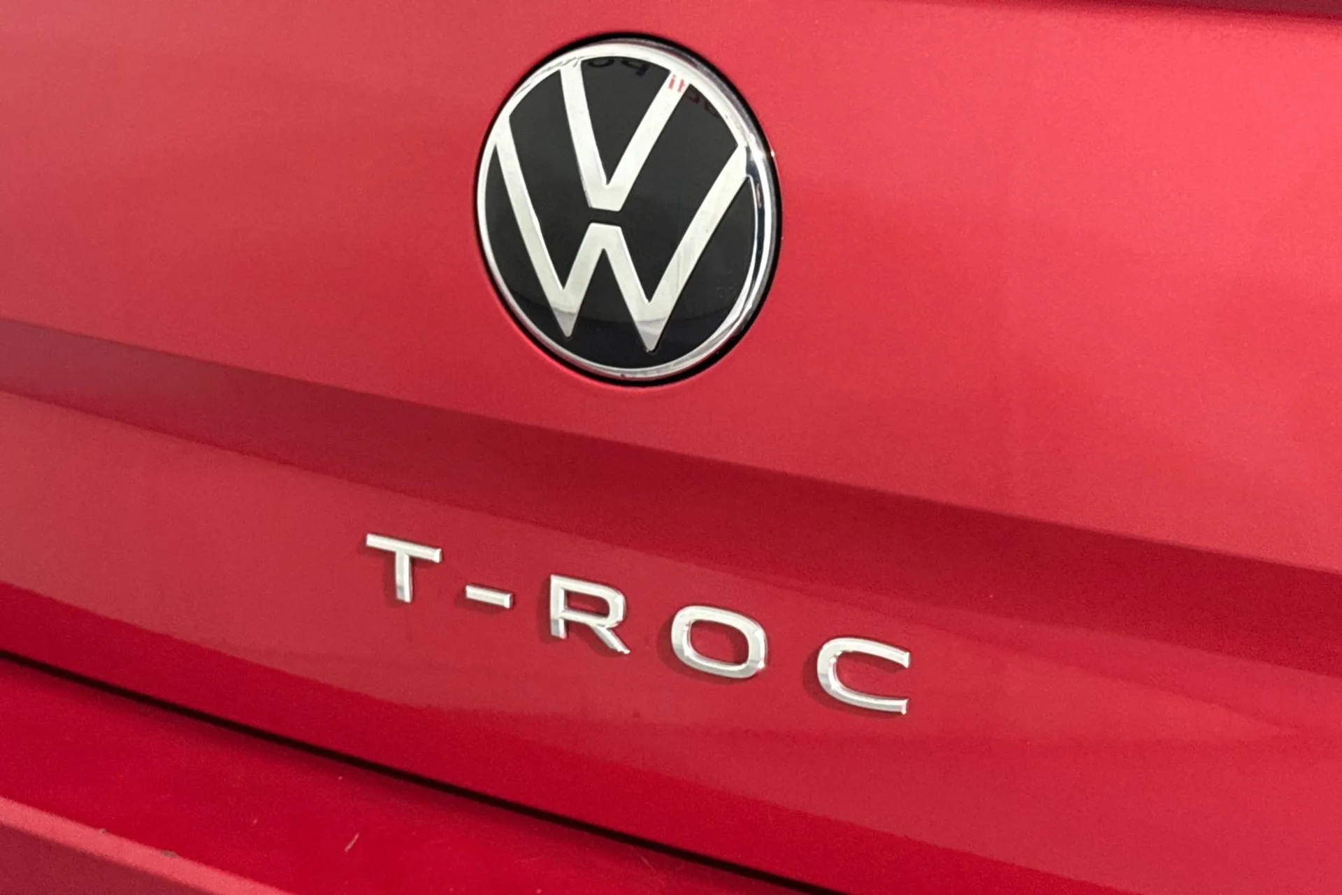 VOLKSWAGEN T-ROC thumbnail image number 16