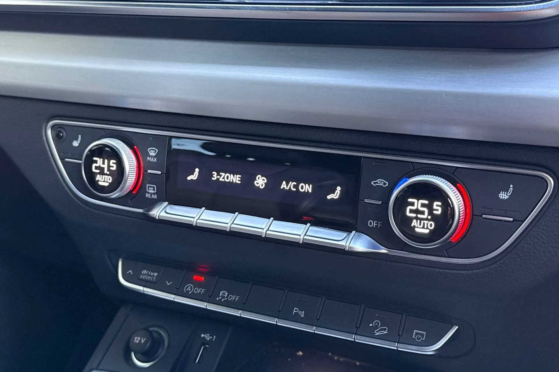 Audi Q5 thumbnail image number 23