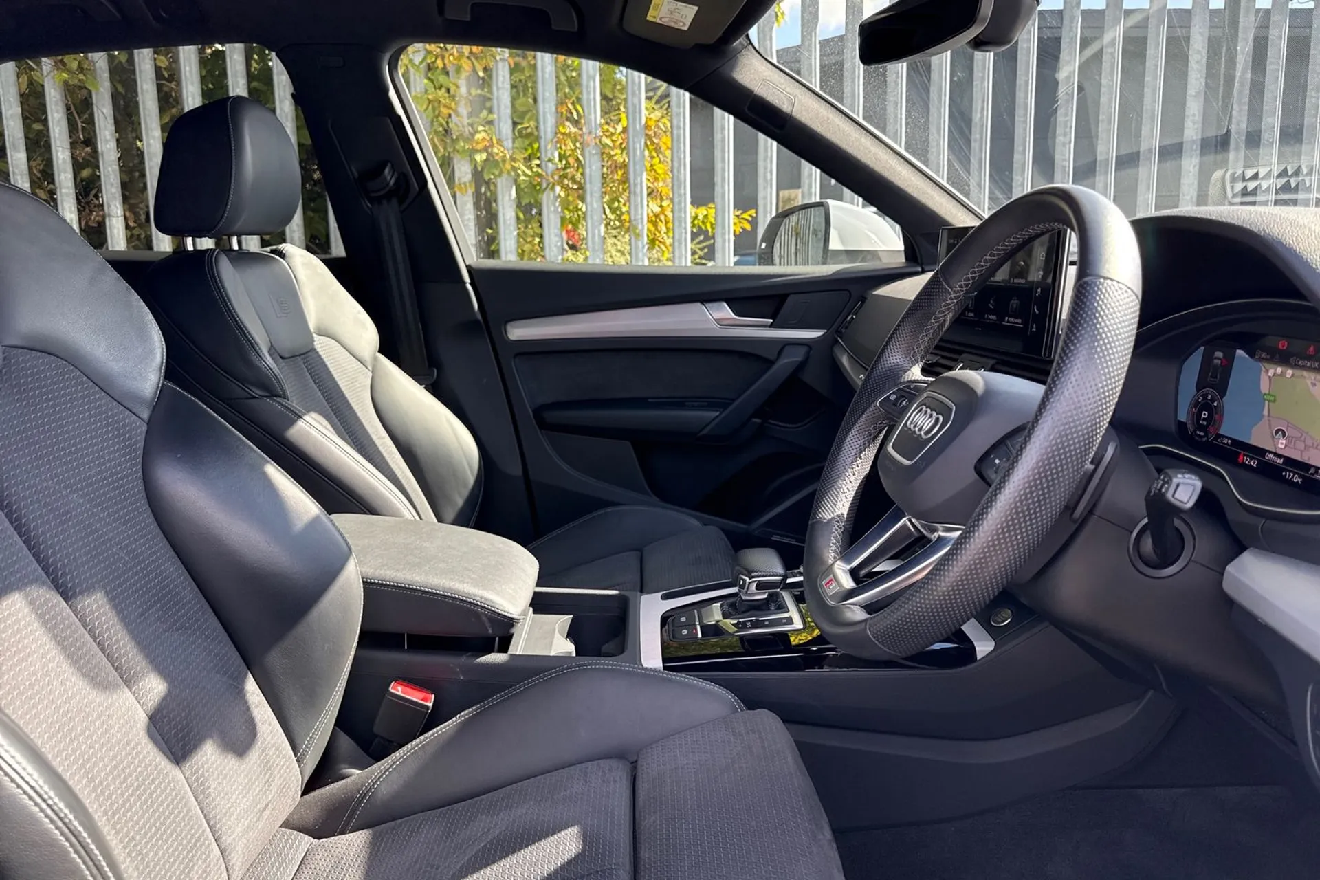 Audi Q5 thumbnail image number 26