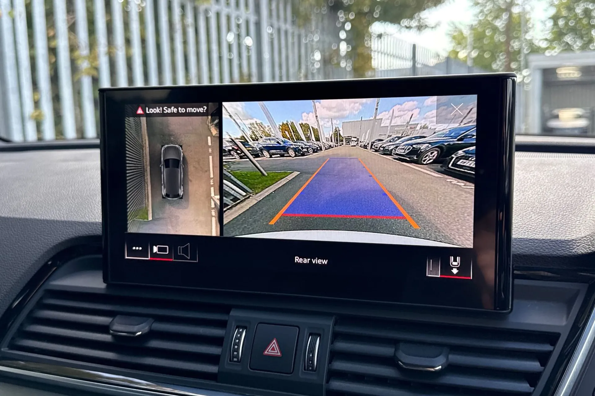 Audi Q5 thumbnail image number 21