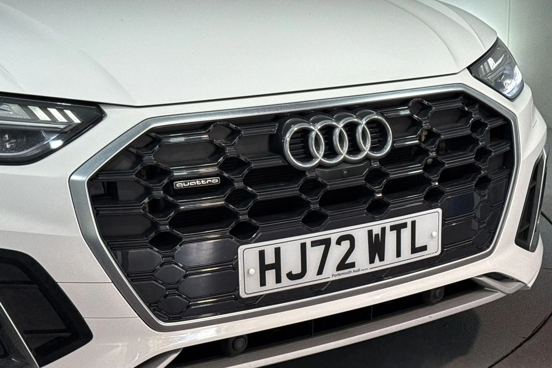 Audi Q5 thumbnail image number 9