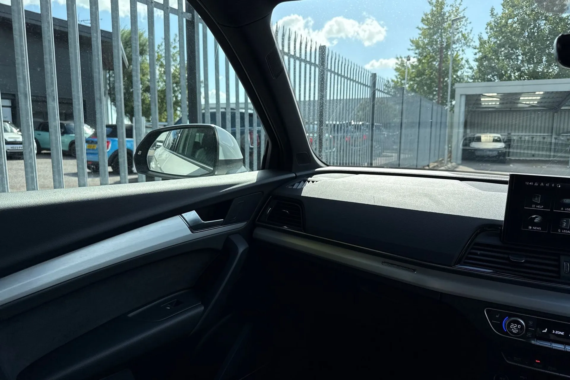 Audi Q5 thumbnail image number 37