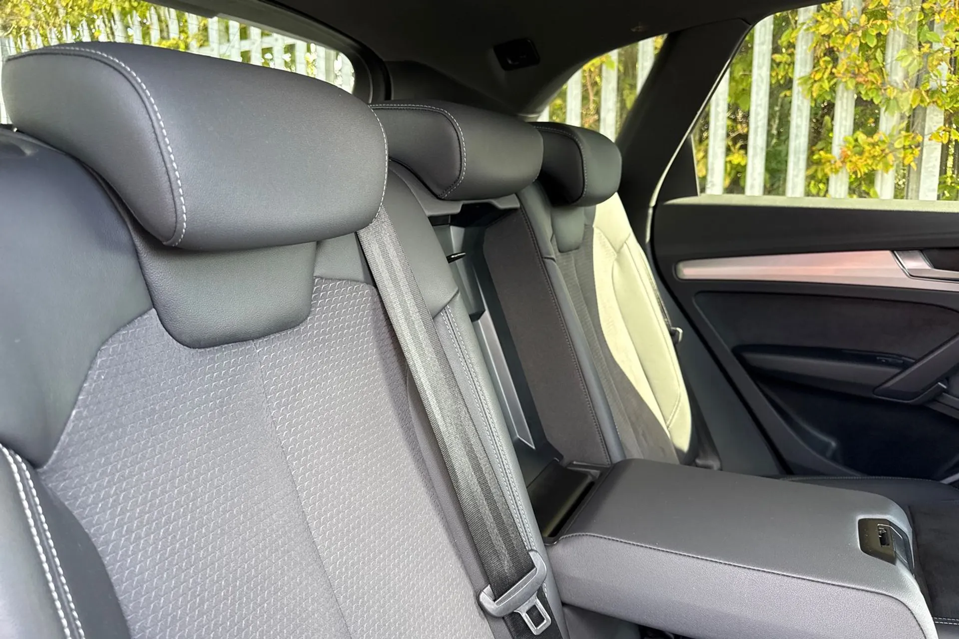 Audi Q5 thumbnail image number 22