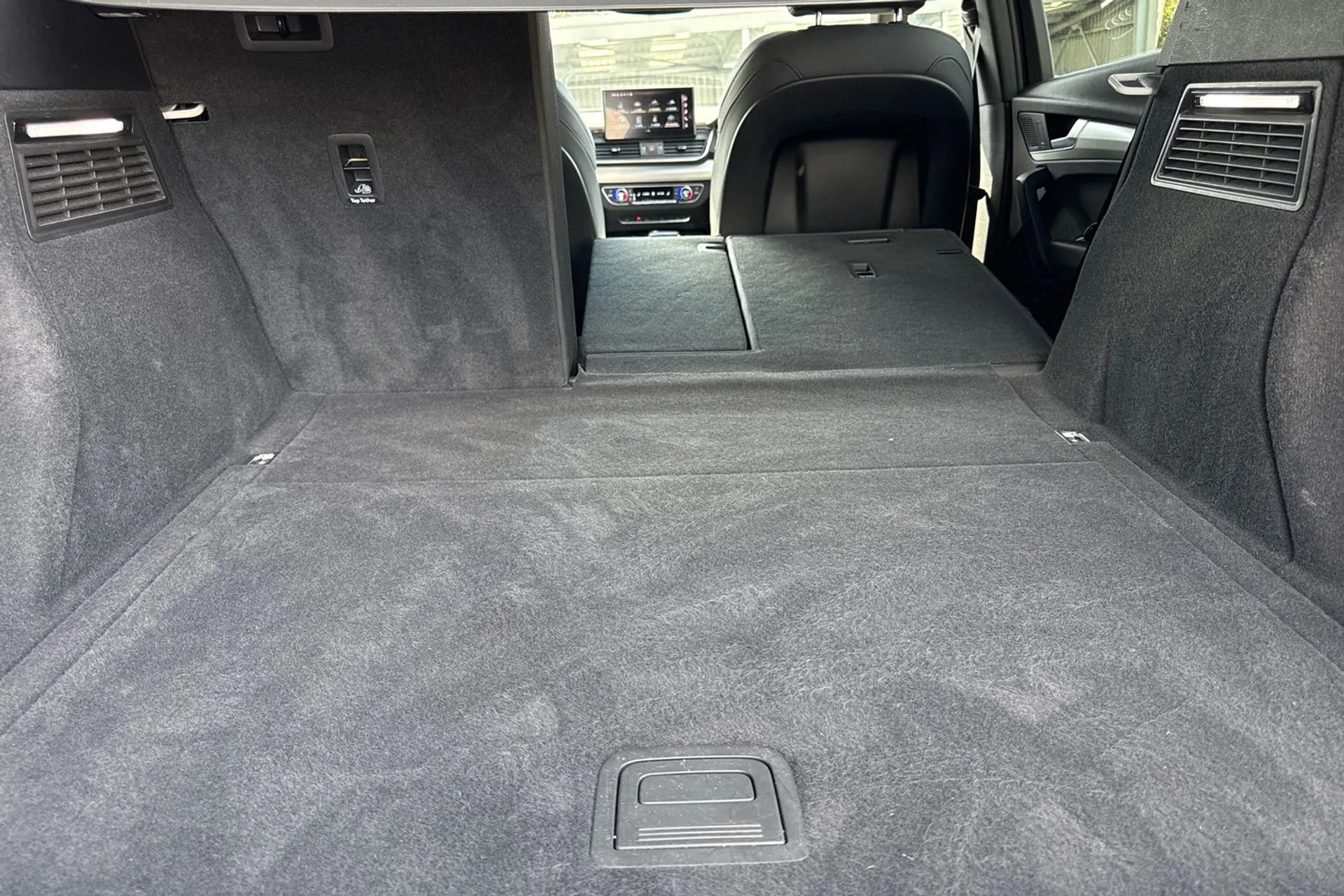 Audi Q5 thumbnail image number 20