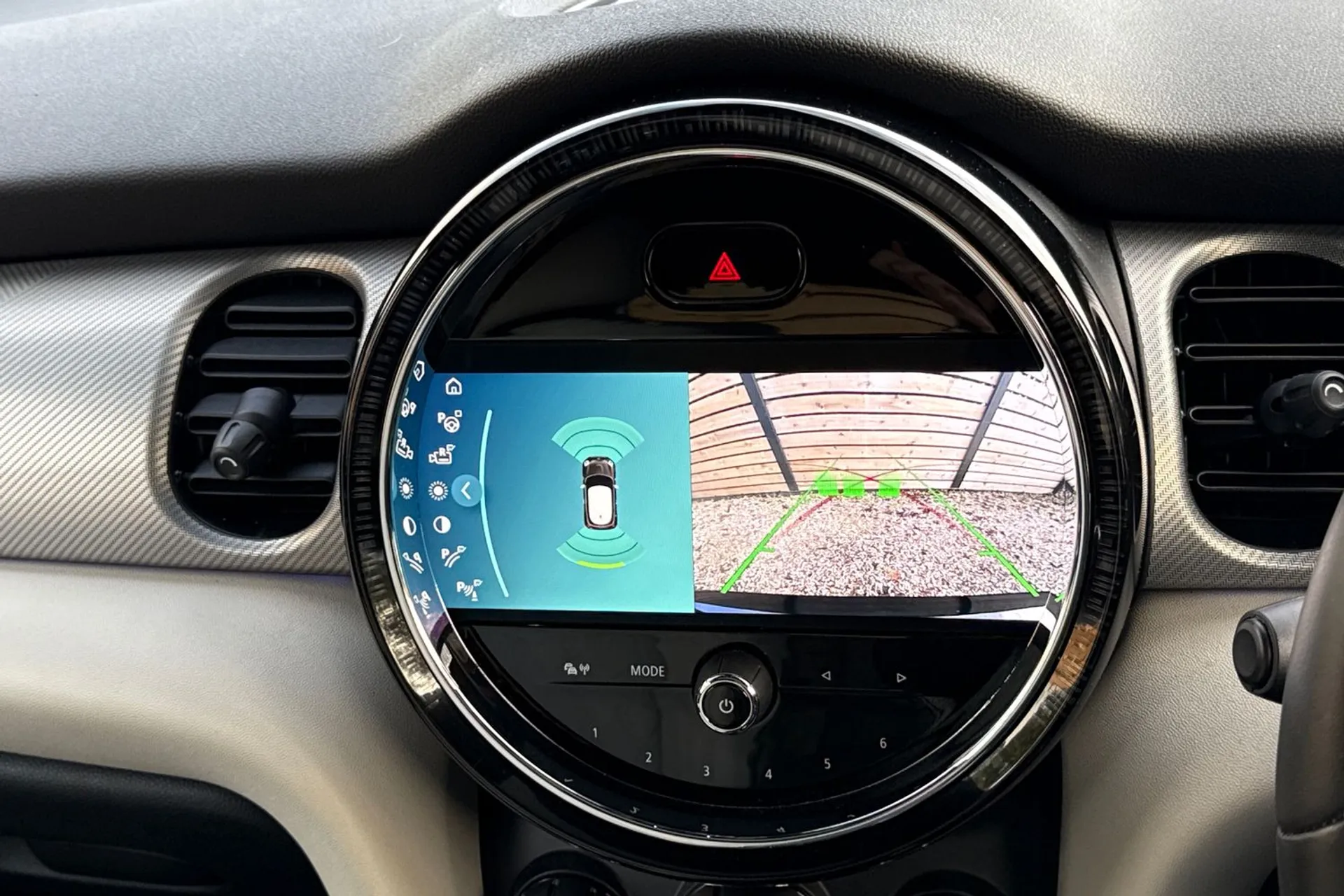 MINI HATCHBACK thumbnail image number 5