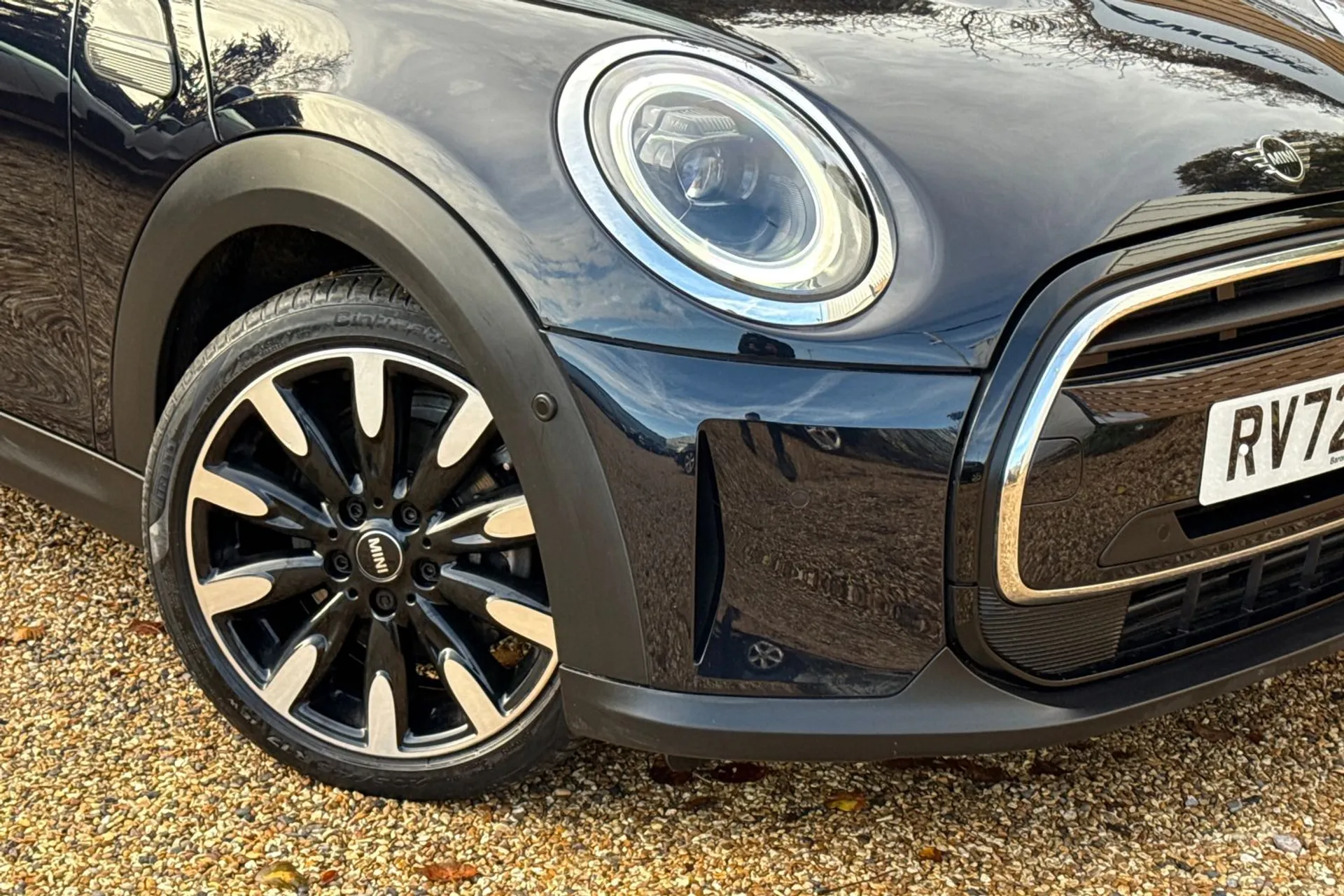 MINI HATCHBACK thumbnail image number 7