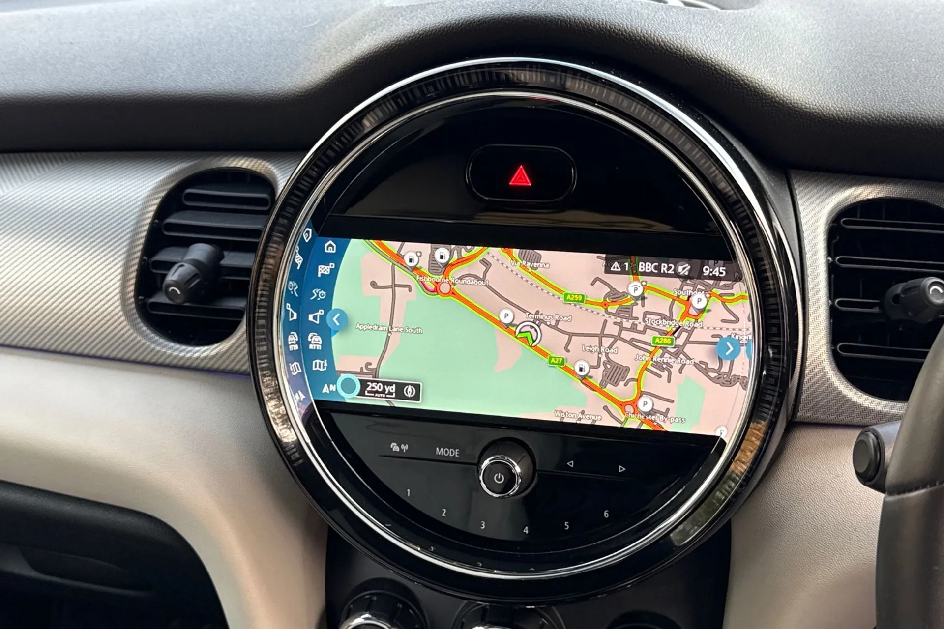 MINI HATCHBACK thumbnail image number 4