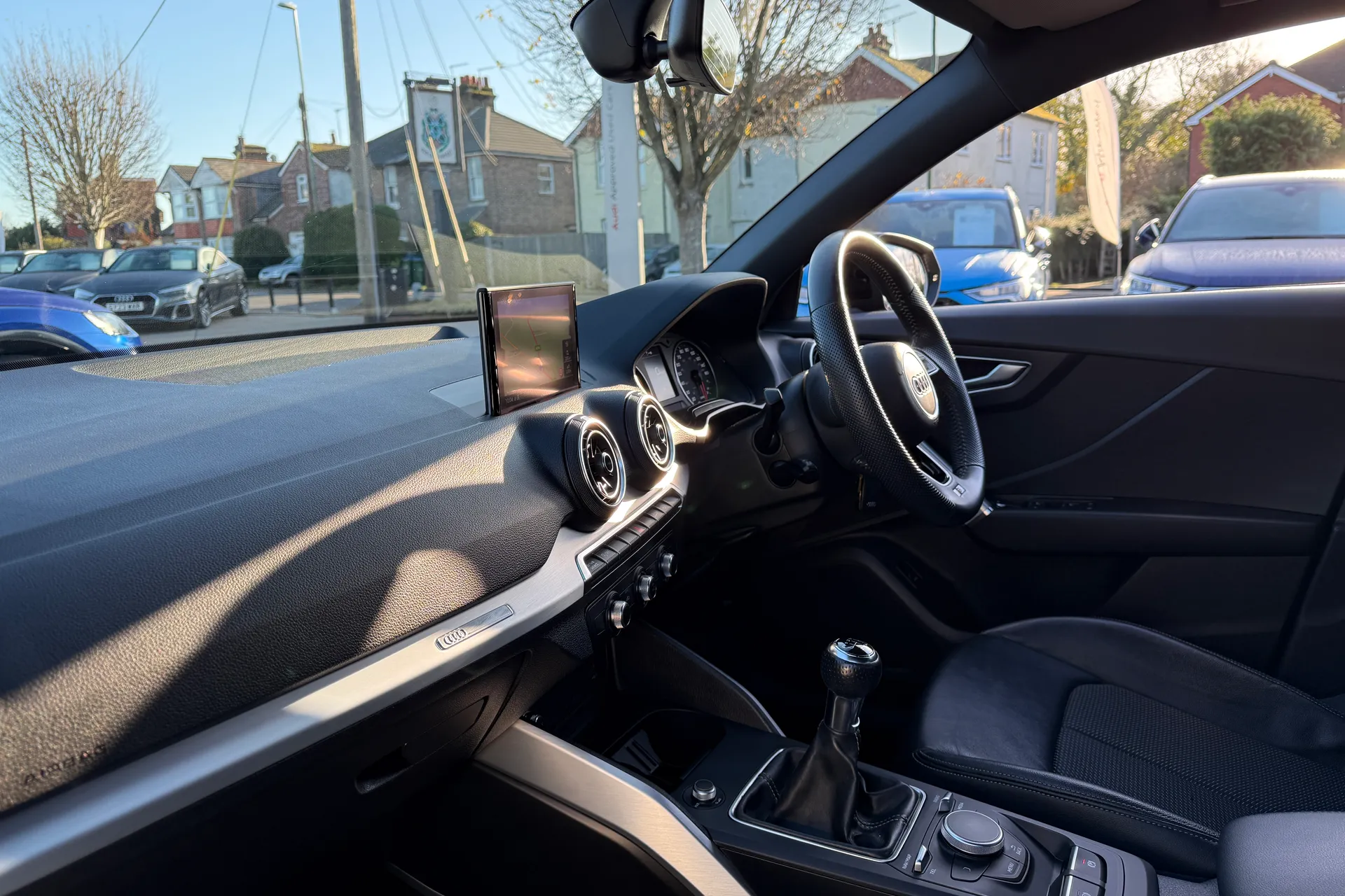 Audi Q2 thumbnail image number 25