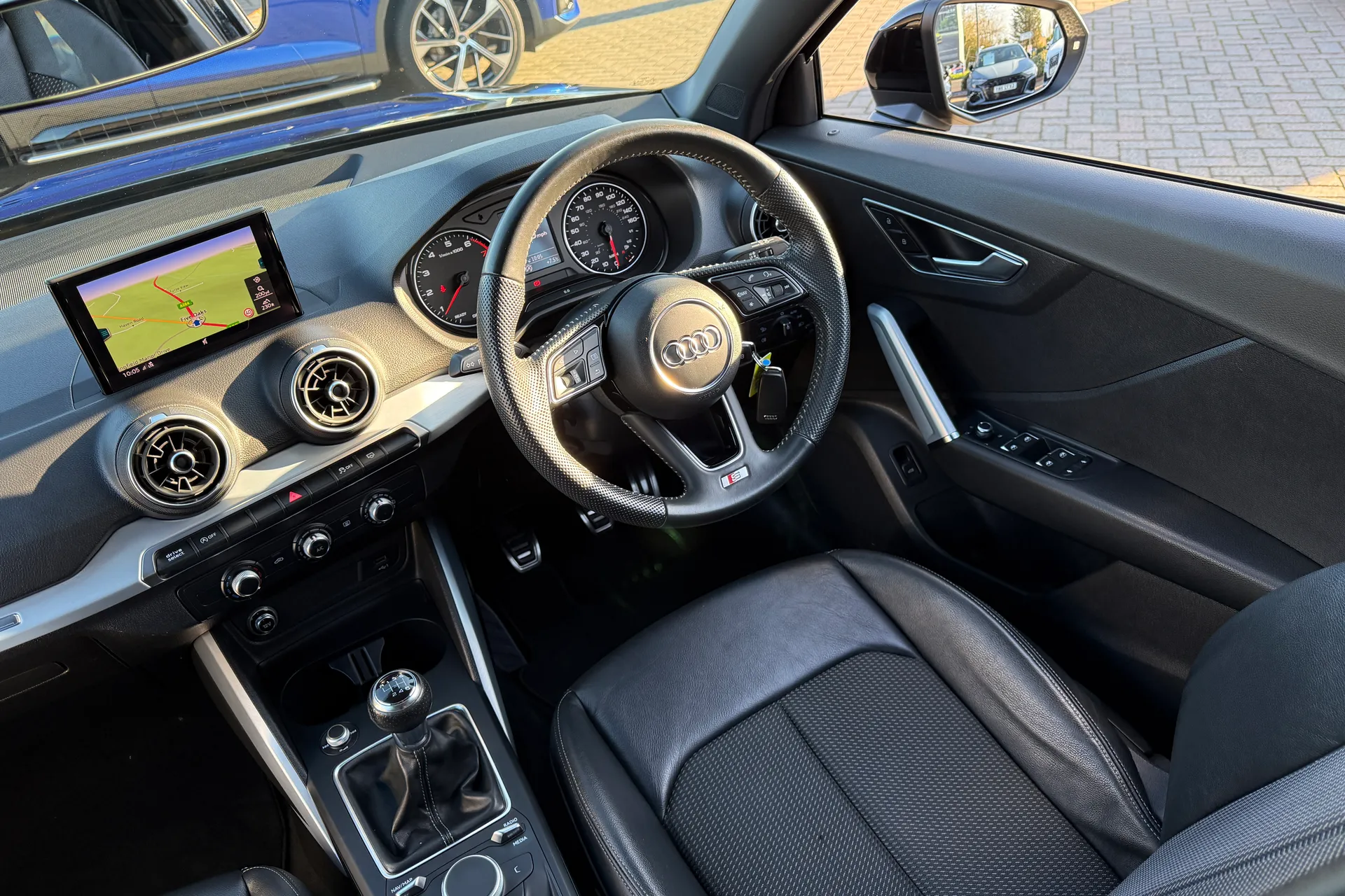 Audi Q2 thumbnail image number 38