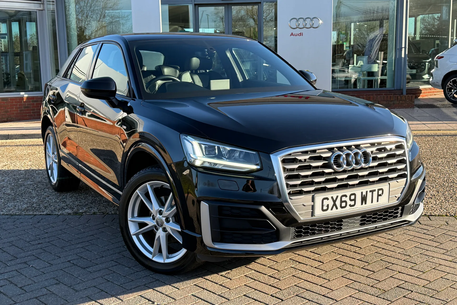 Audi Q2 thumbnail image number 20