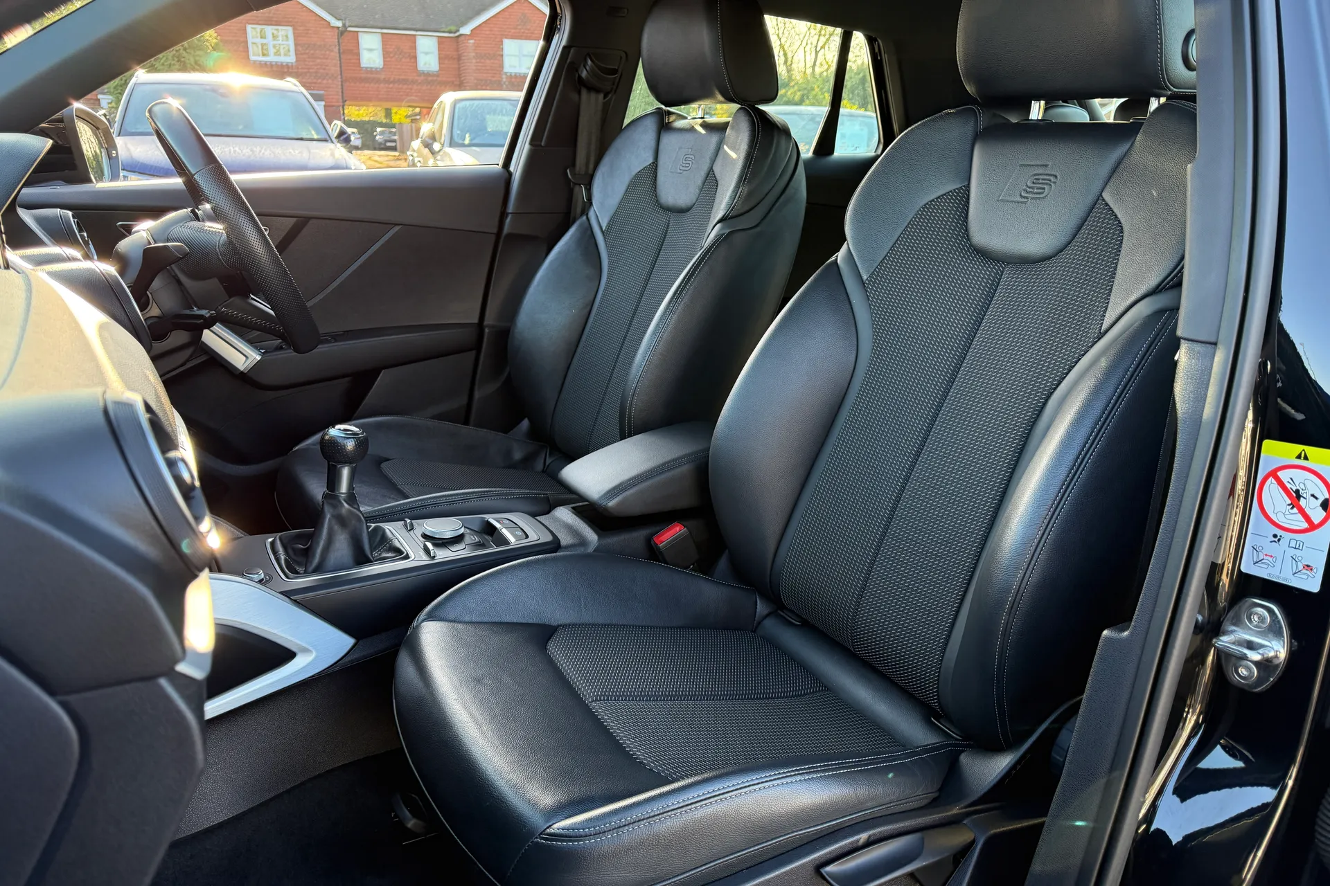 Audi Q2 thumbnail image number 26