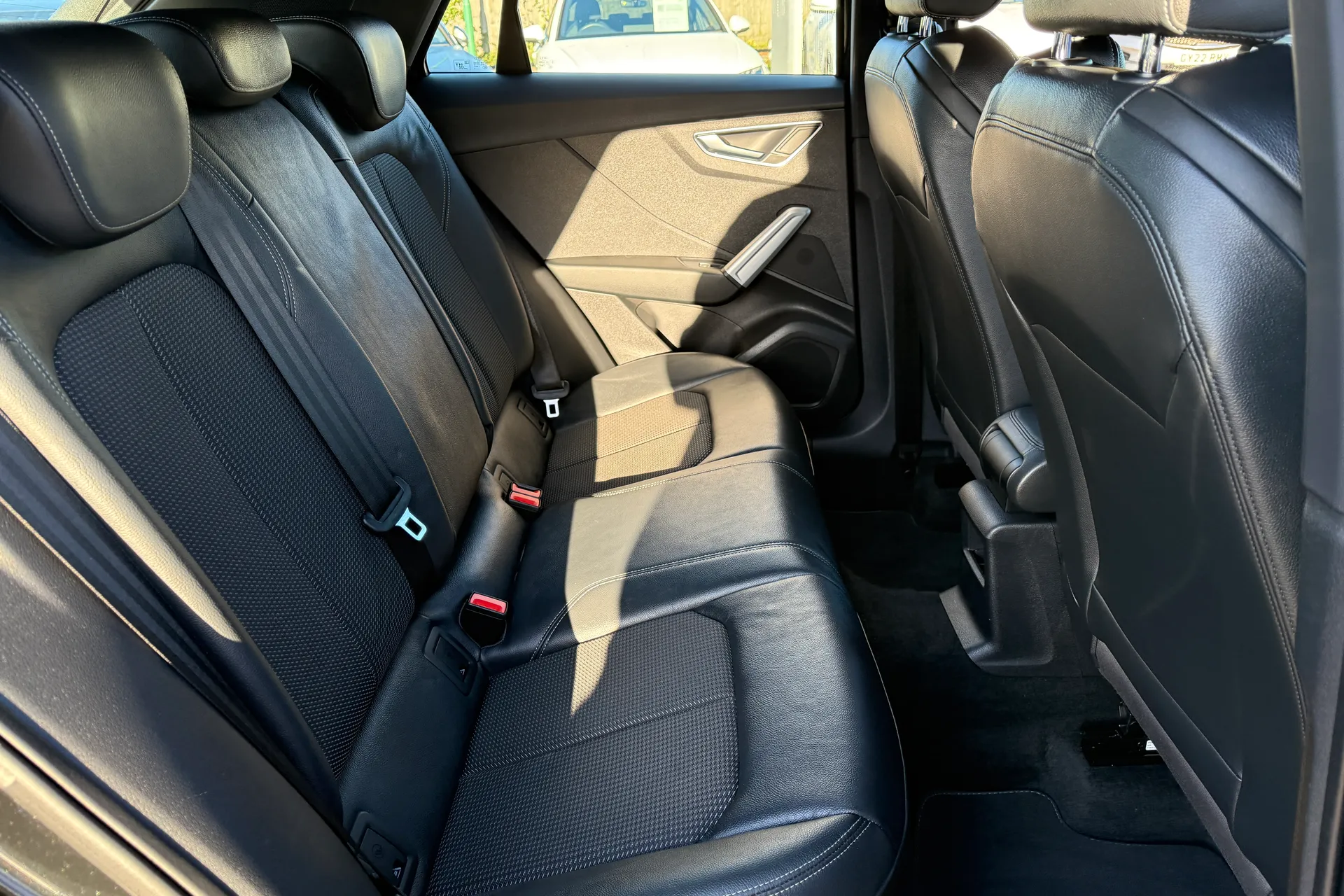 Audi Q2 thumbnail image number 41