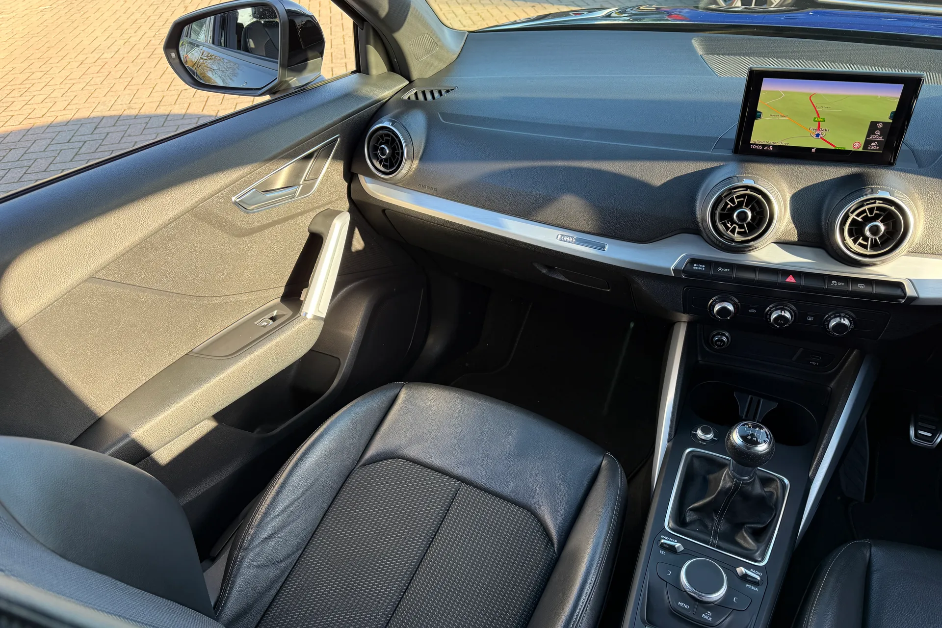 Audi Q2 thumbnail image number 35