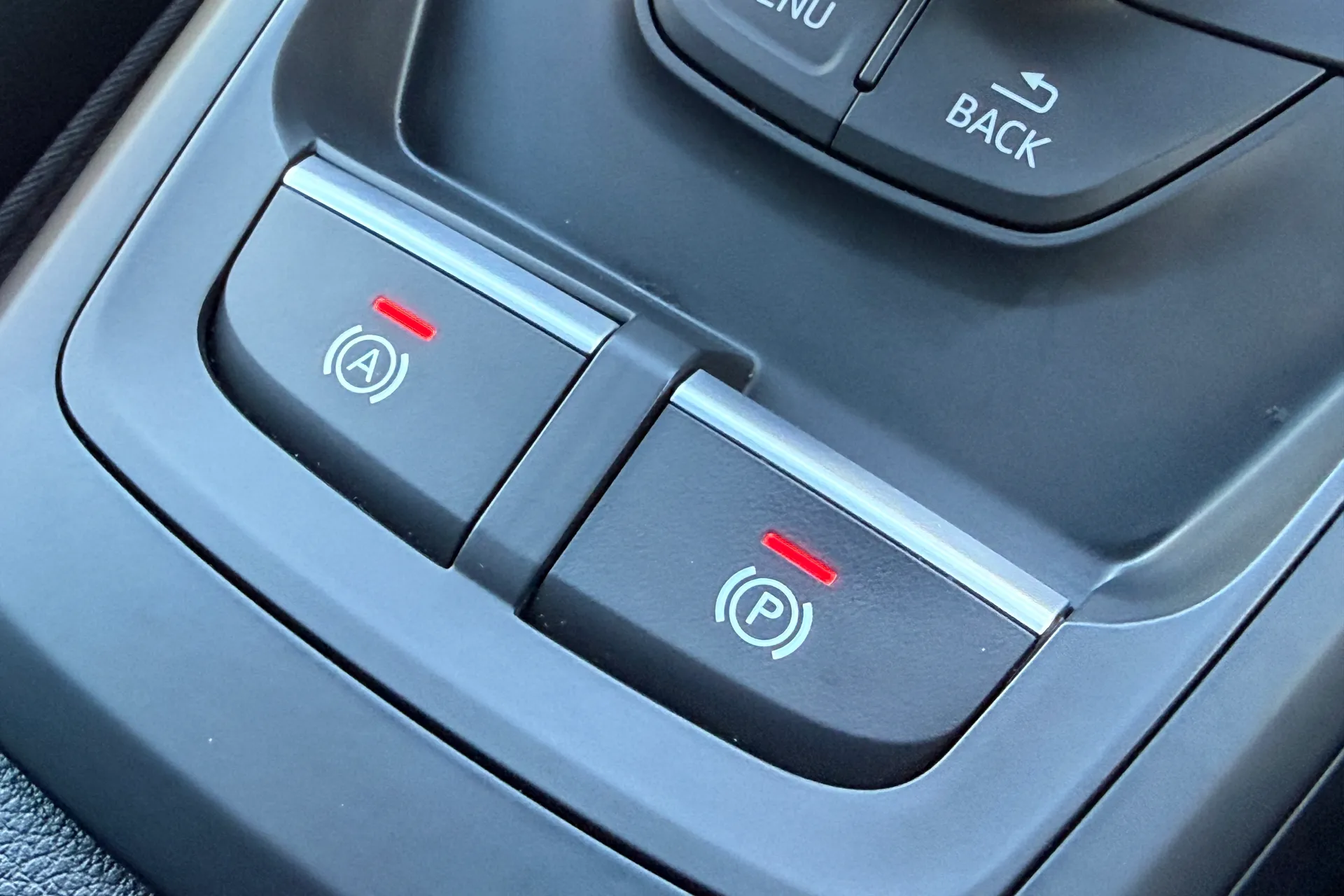 Audi Q2 thumbnail image number 37