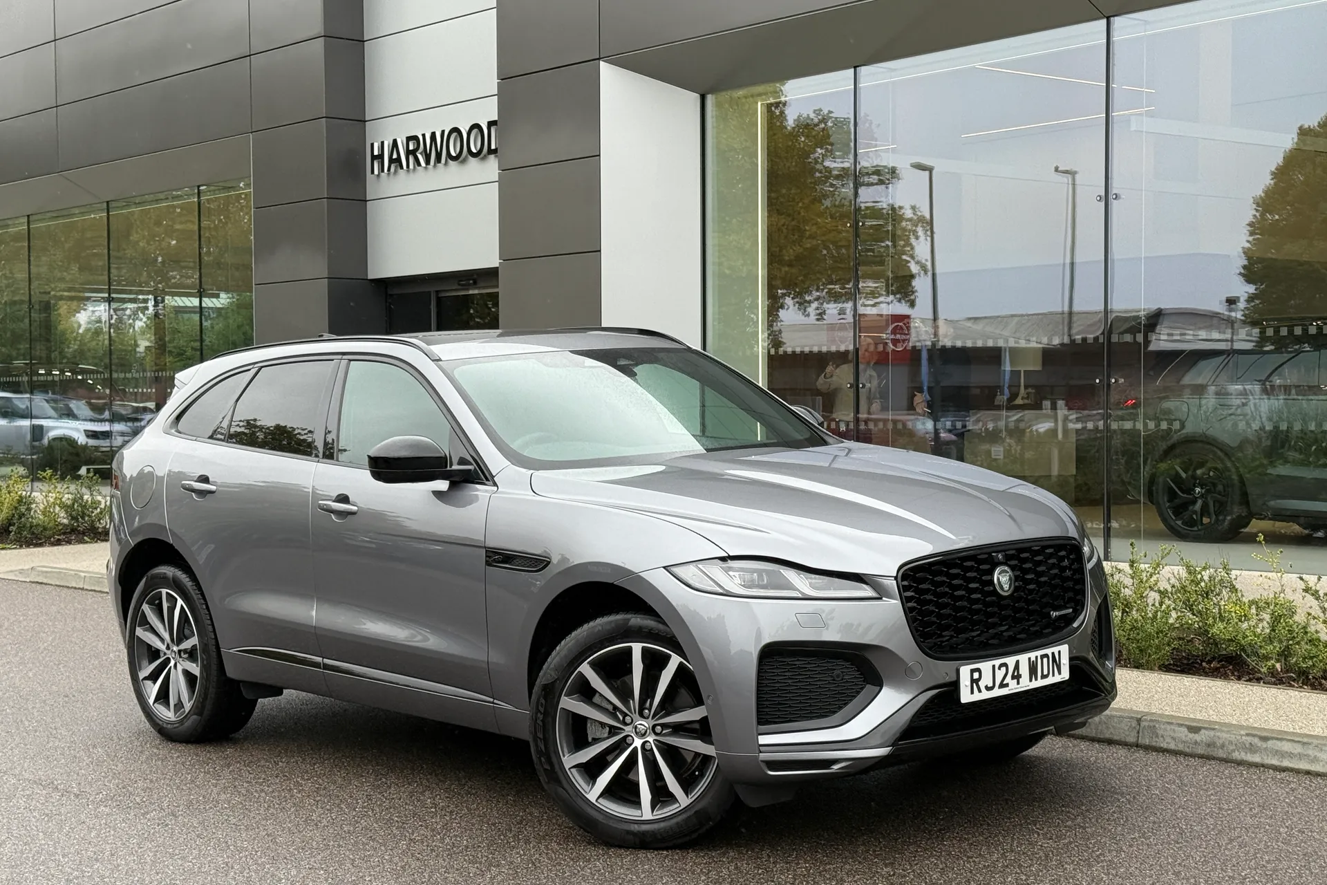 Jaguar F-PACE focused image