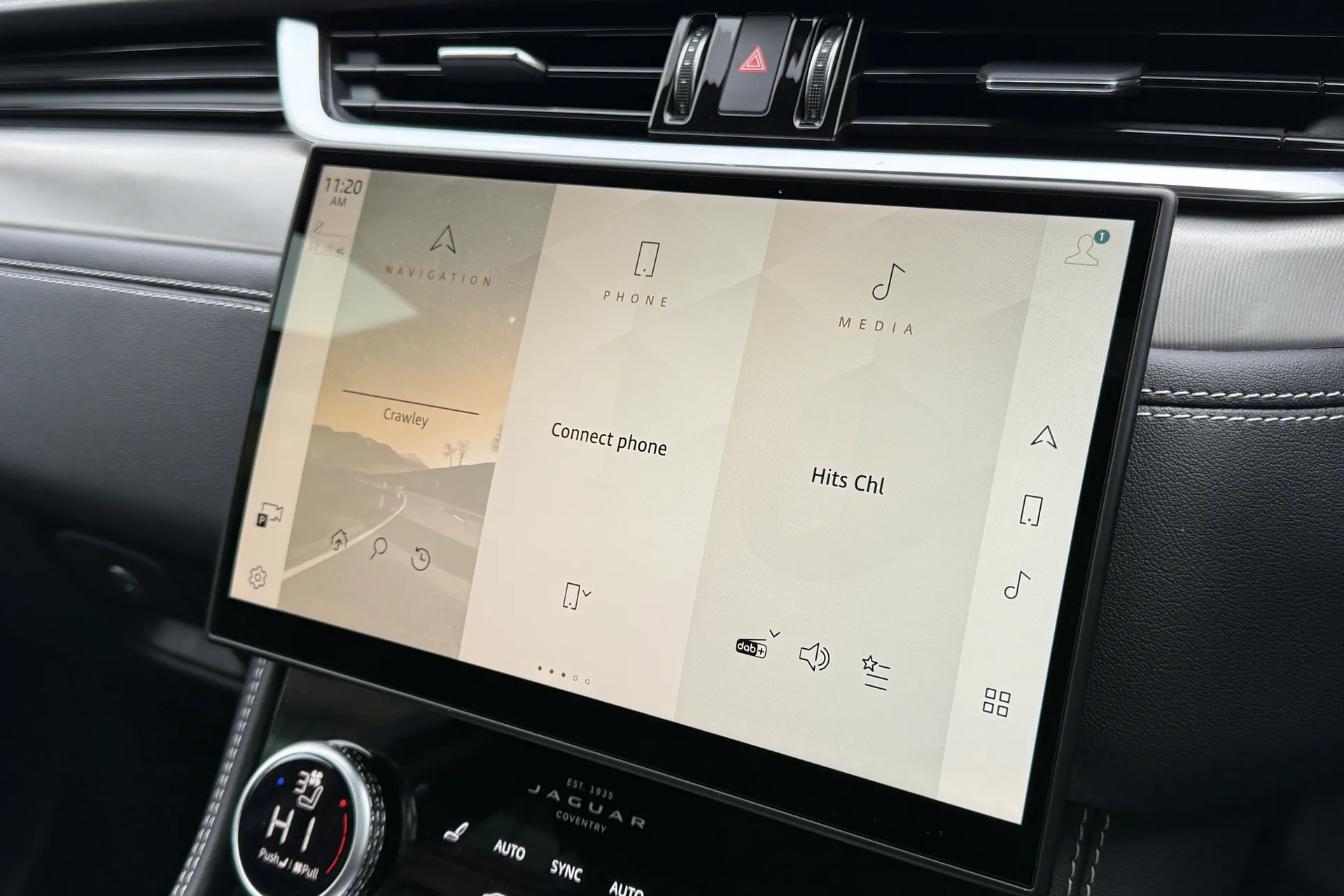 Jaguar F-PACE thumbnail image number 50