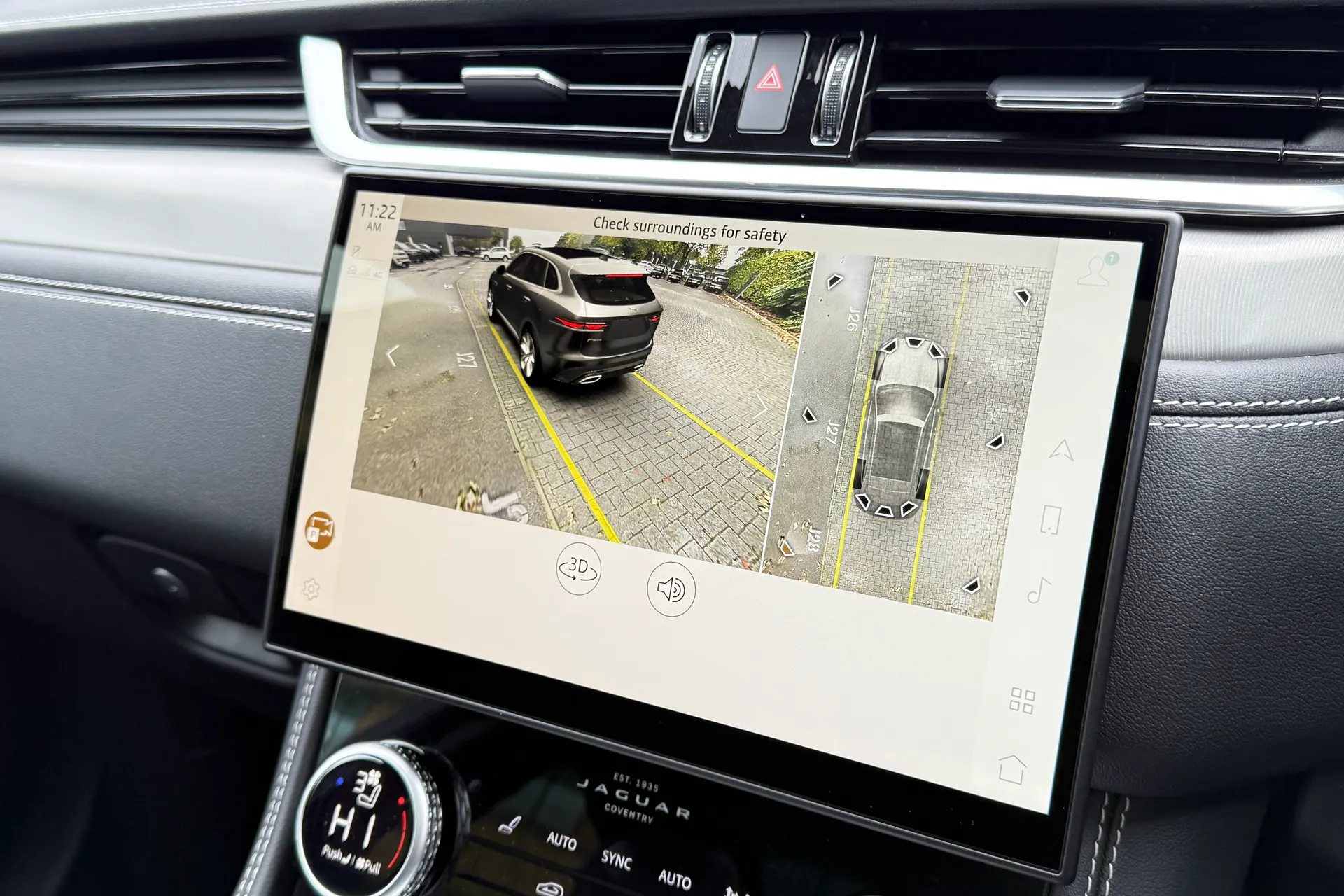 Jaguar F-PACE thumbnail image number 7