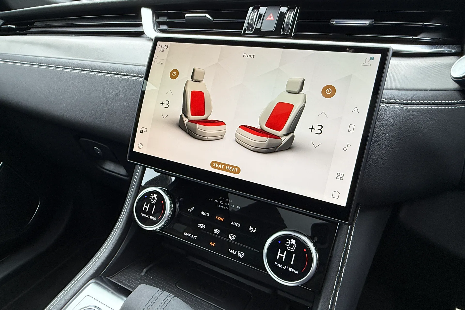 Jaguar F-PACE thumbnail image number 55