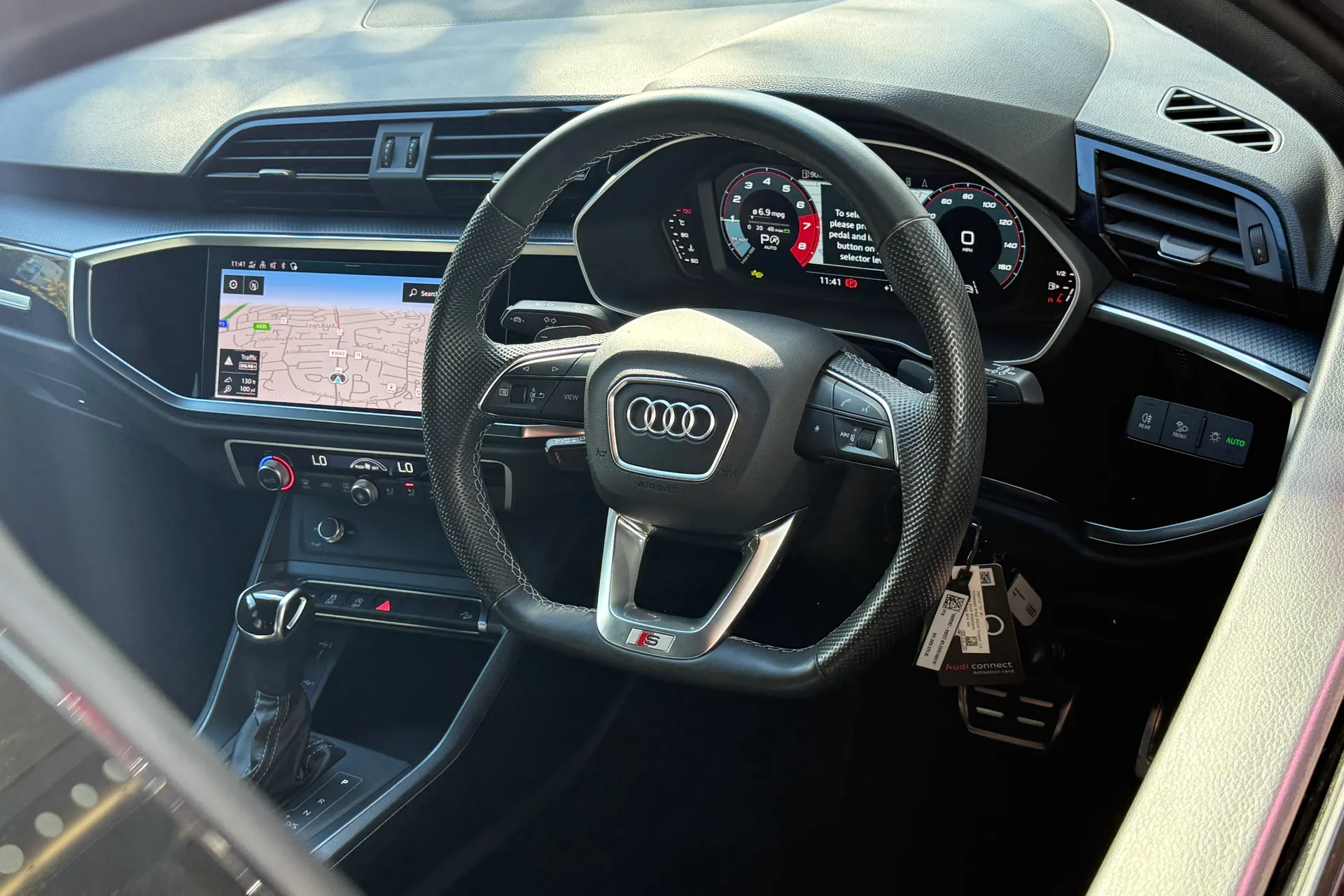 Audi Q3 thumbnail image number 29