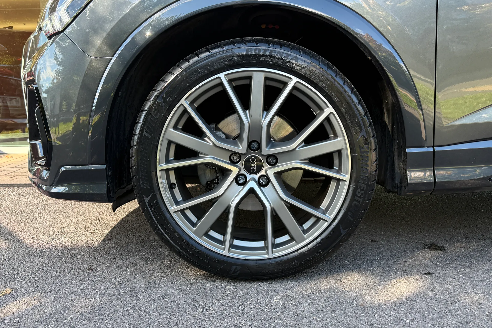 Audi Q3 thumbnail image number 50