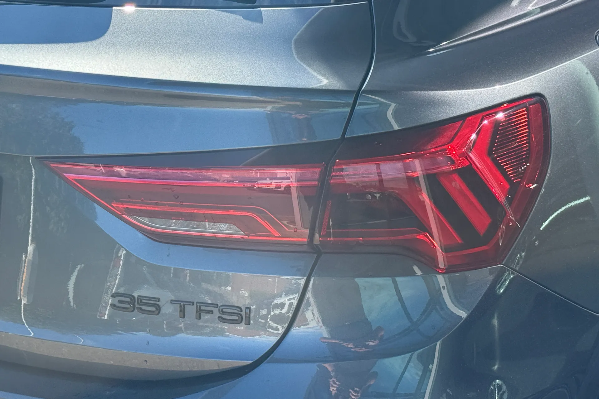 Audi Q3 thumbnail image number 39