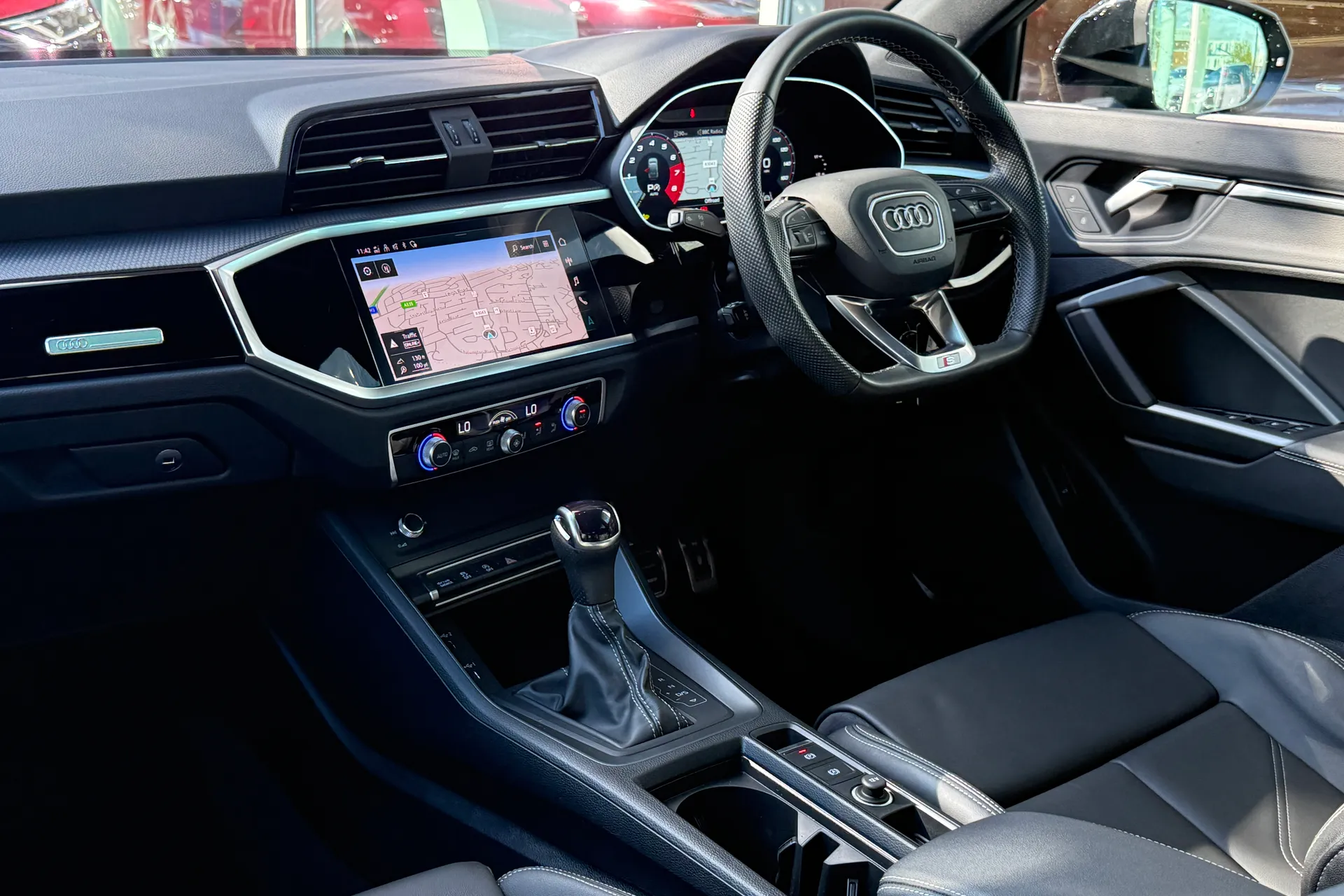Audi Q3 thumbnail image number 46