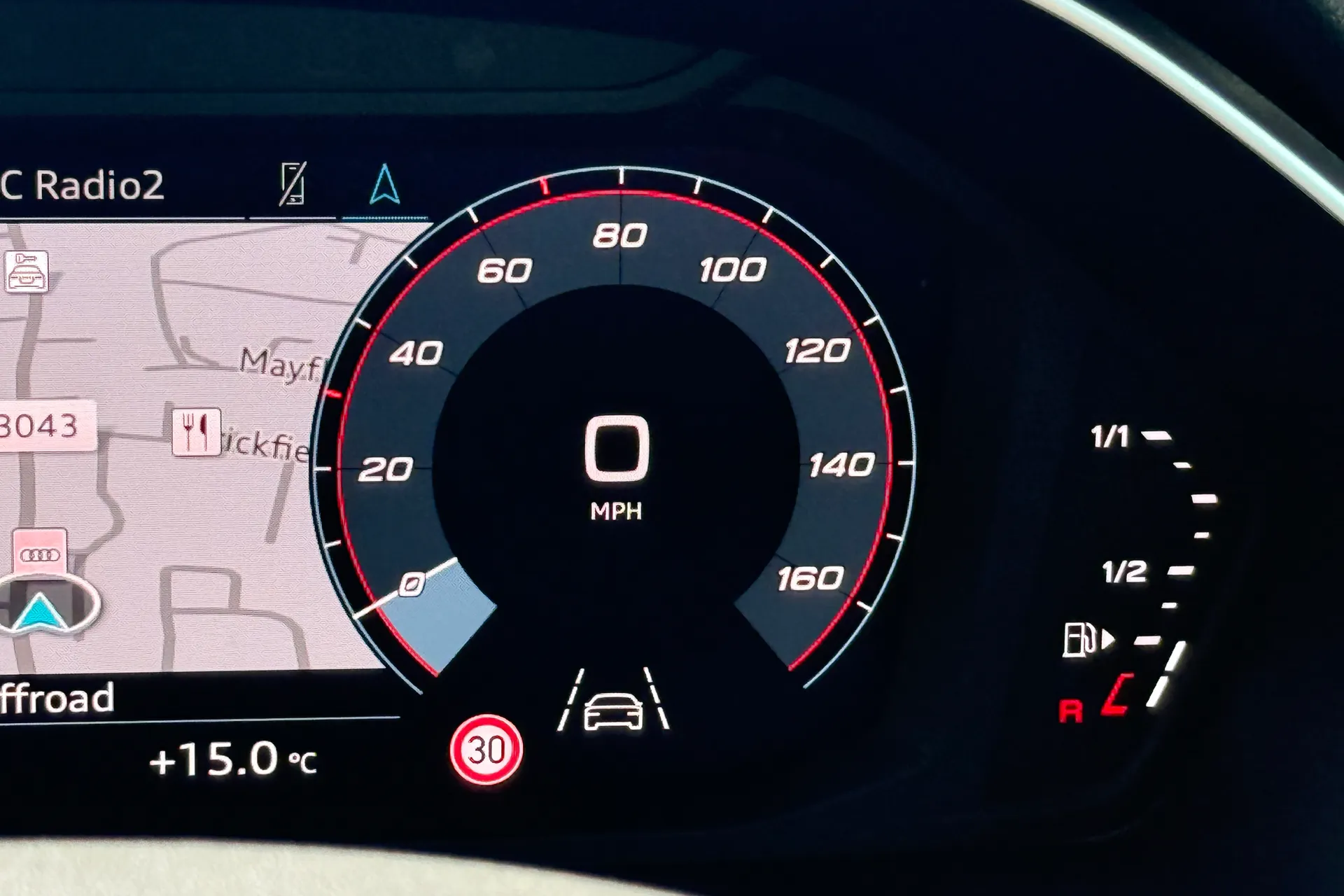 Audi Q3 thumbnail image number 8