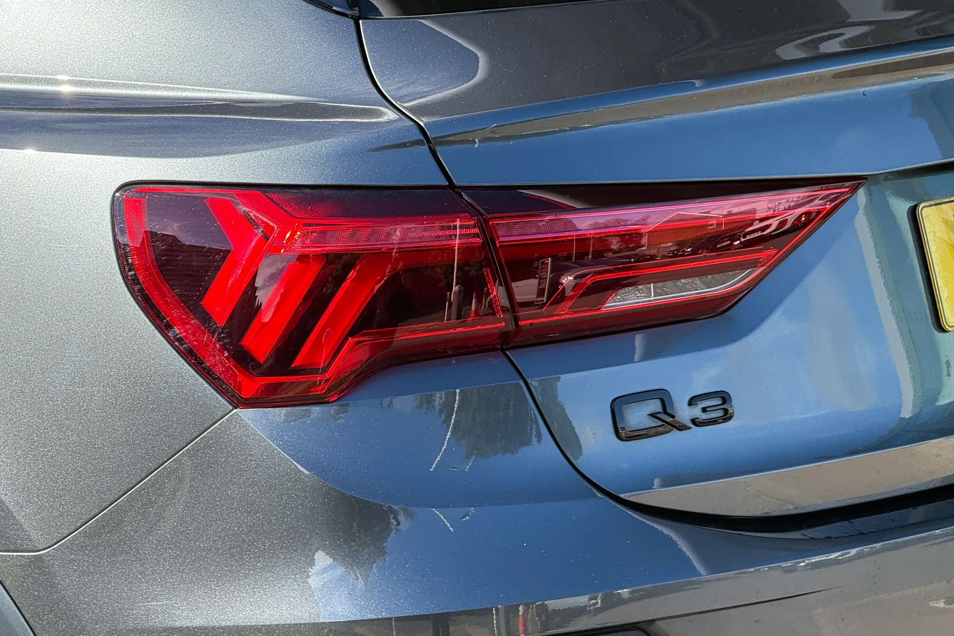 Audi Q3 thumbnail image number 41
