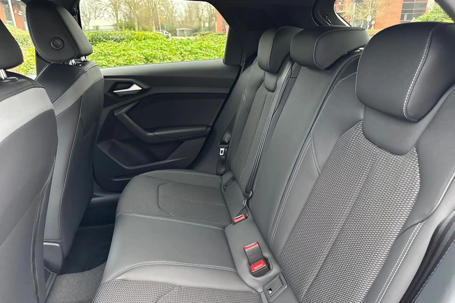 Audi A1 thumbnail image number 36